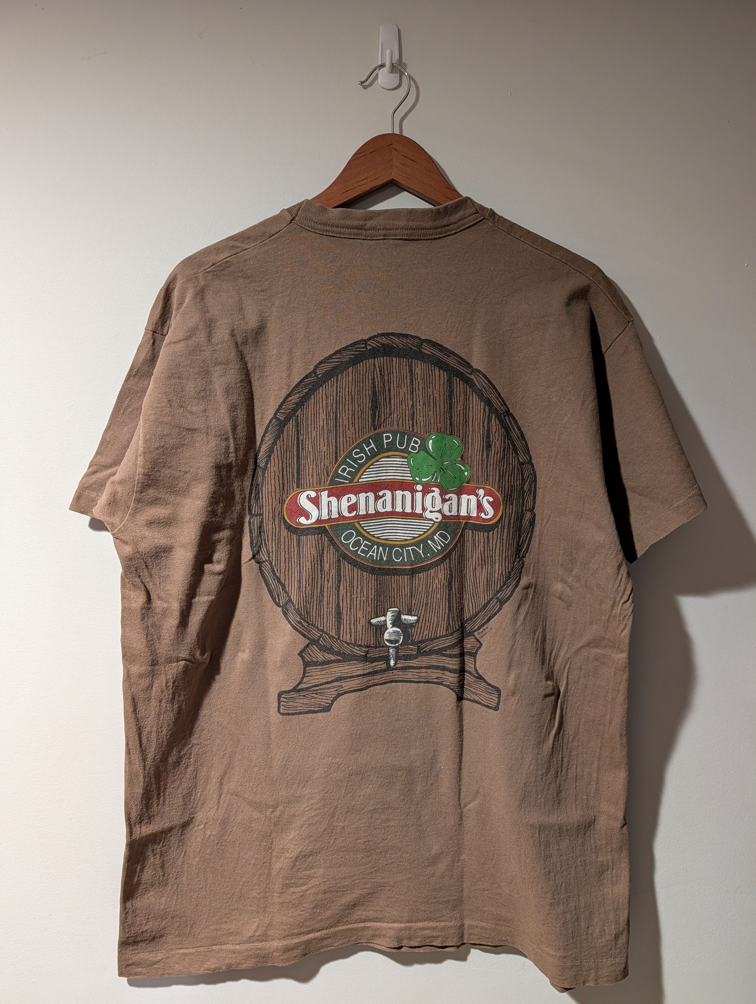 Fruit Of The Loom Vintage 1998 Irish Pub Shenanigans Beer Alcohol T-Shirt Size US XL / EU 56 / 4 - 1 Thumbnail