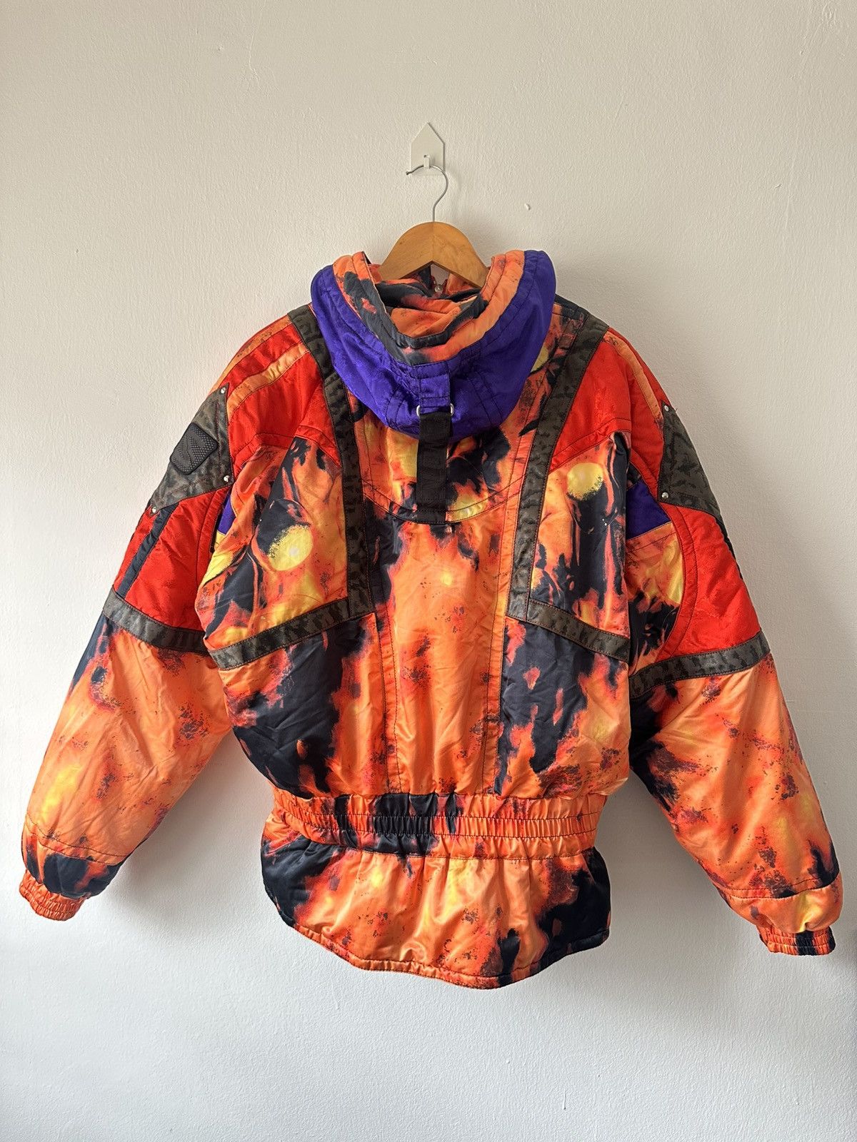 Salomon Vintage Salomon Lava Thermal Ski Jacket Size US L / EU 52-54 / 3 - 3 Thumbnail