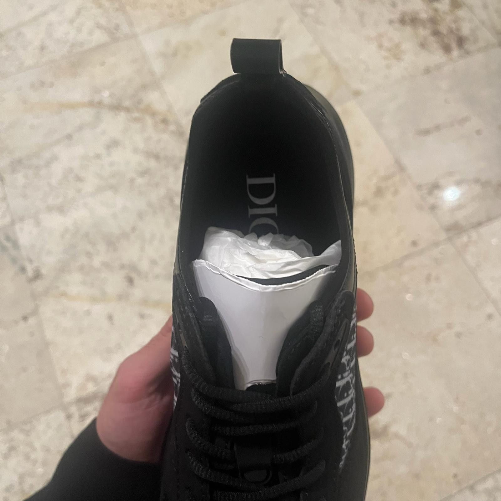 Dior o1rshd1 B25 Triple Runner Suede Oblique Mesh Sneakers Black Size US 7 / EU 40 - 10 Thumbnail