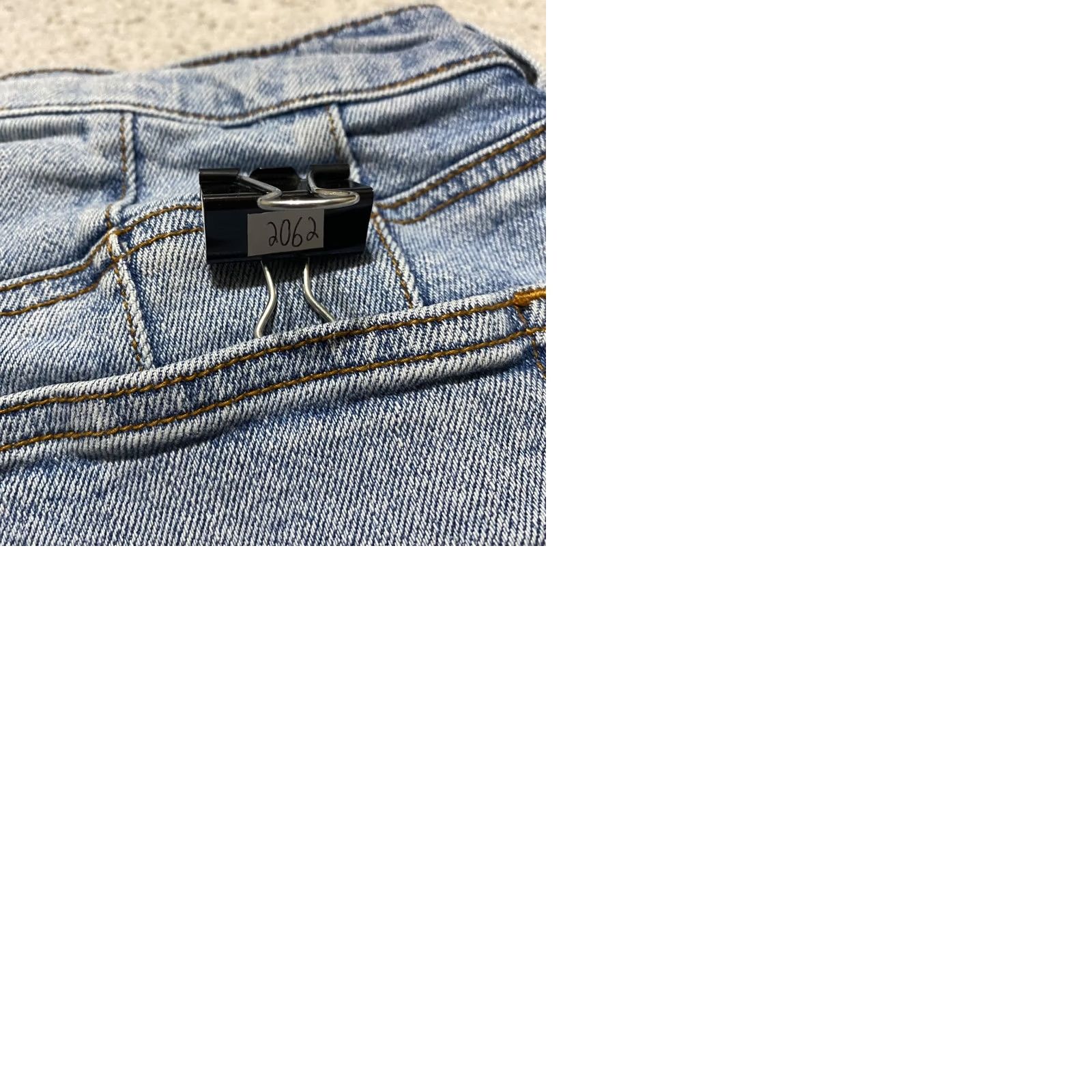 Free People Free People Blue Denim 27 Jean Shorts Bermuda Cut-Off Inseam 6" Womens Regular XS-26? Actually size 26. Size 26" / US 2 / IT 38 - 9 Thumbnail