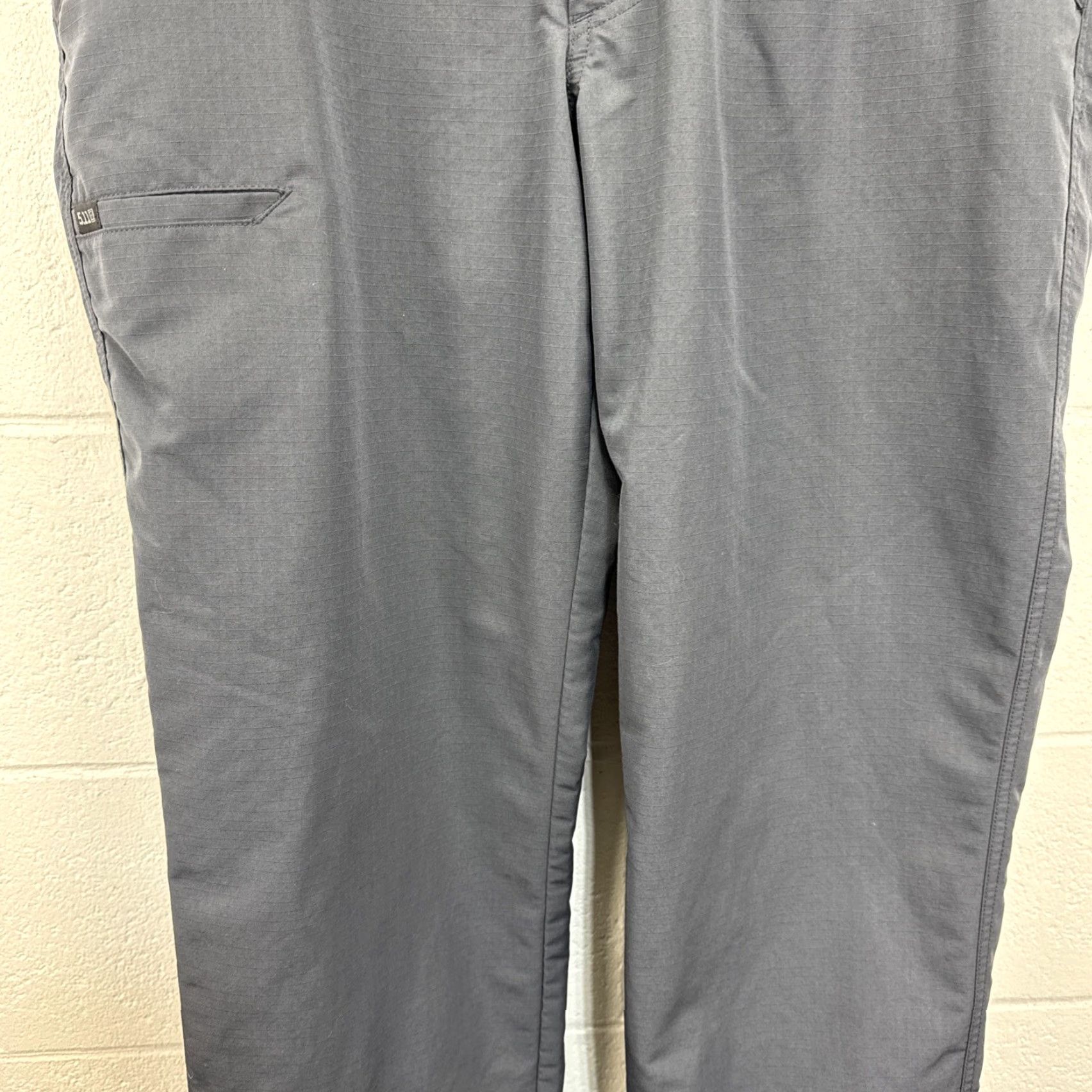 Vintage 5.11 Tactical Men's Cargo Pants Charcoal Gray 36x30 Casual Workwear 5-Pocket Cargo Pockets Herringbone Cotton Polyester Blend Gray Mens Pants Size US 36 / EU 52 - 5 Thumbnail