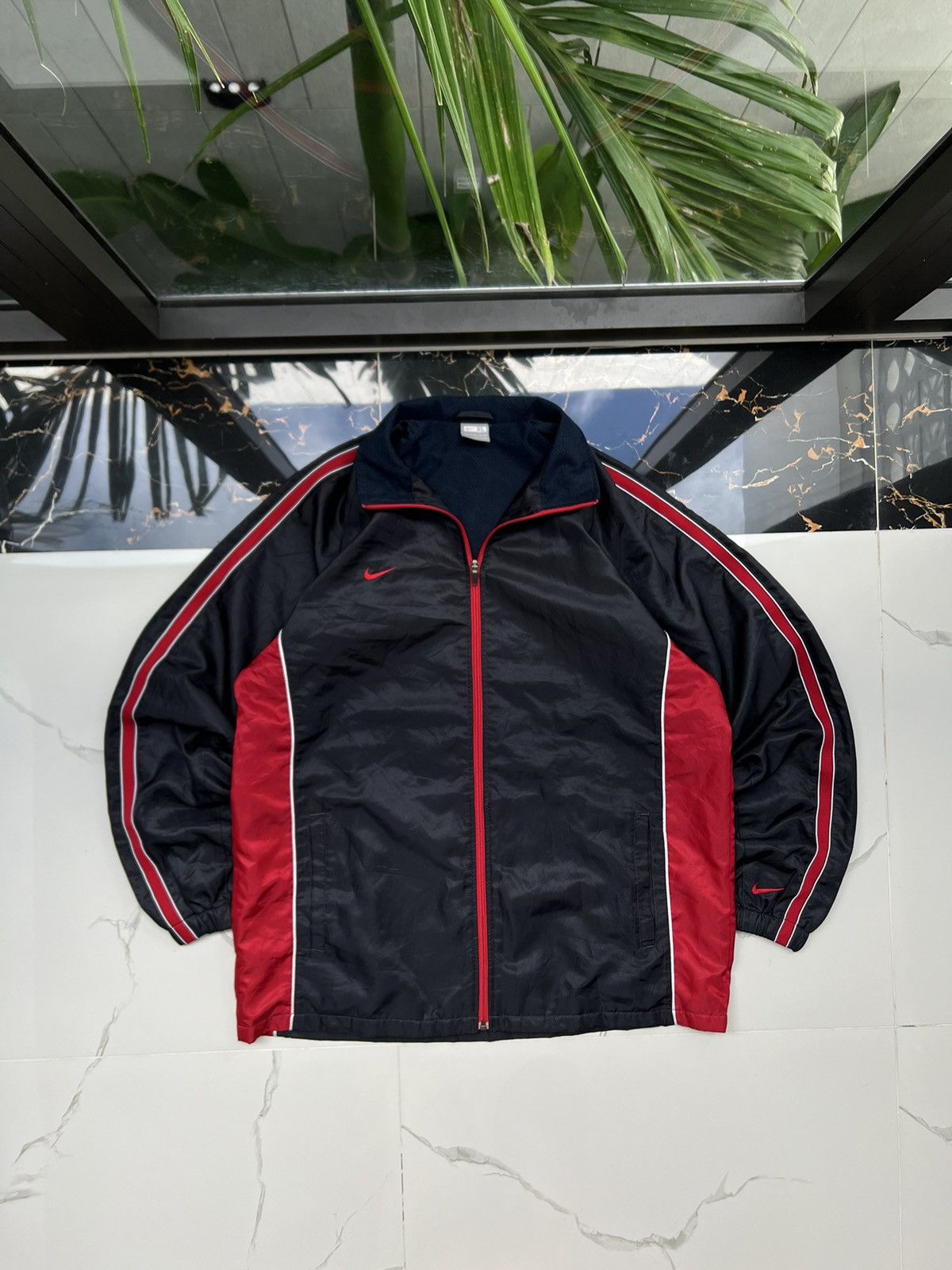 Nike × Vintage 90’s NIKE RED MULTISWOOSH RETRO RARE Y2K TRACK JACKET Size US XL / EU 56 / 4 - 1 Thumbnail