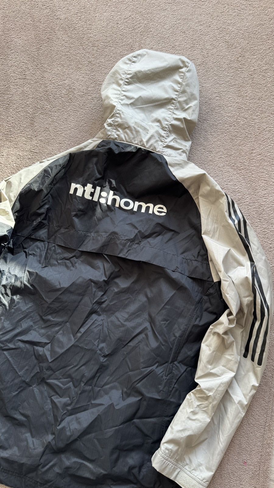 Vintage Vintage Adidas Newcastle United 2002 Training Rain Jacket Size US L / EU 52-54 / 3 - 5 Thumbnail