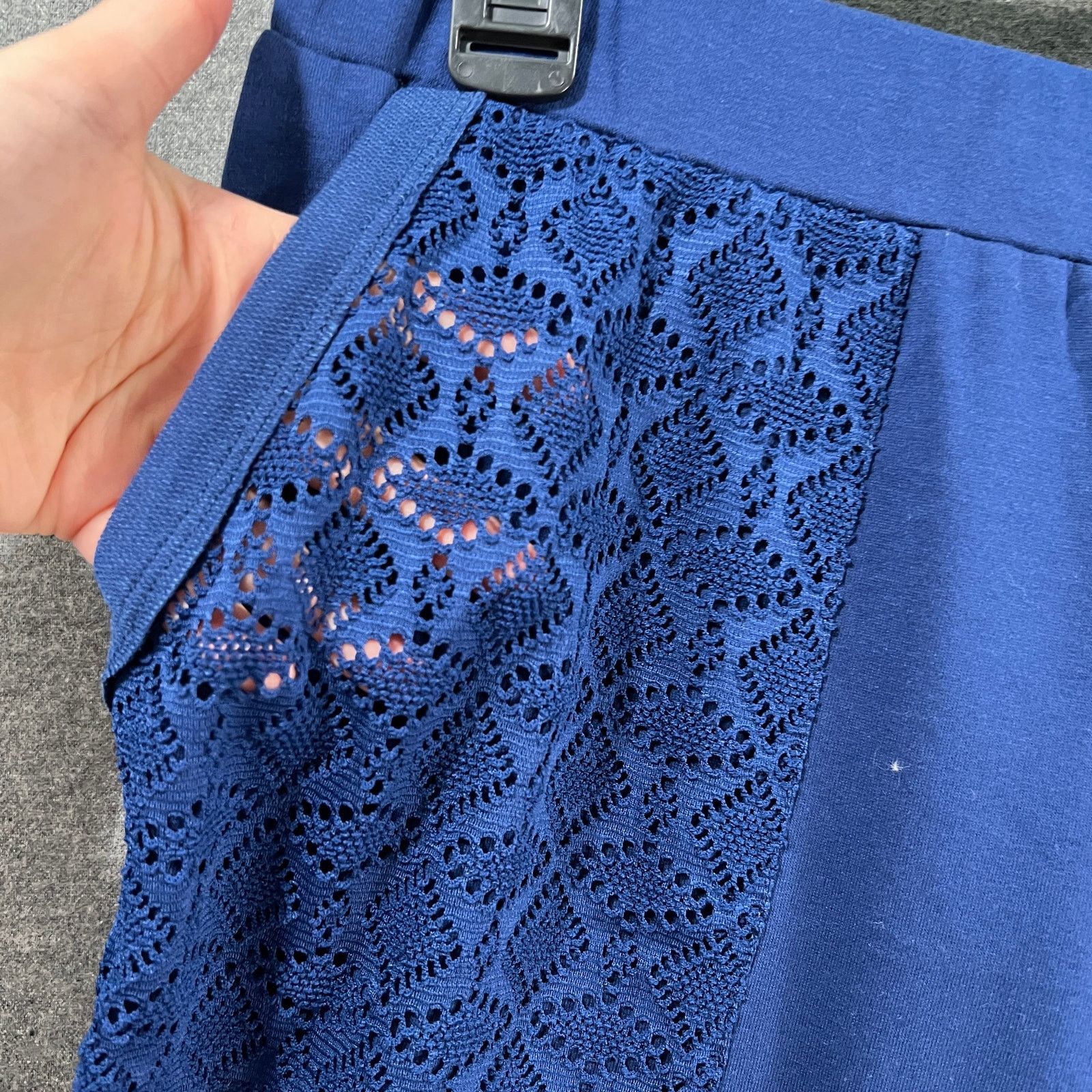 Other LOGO Lounge by Lori Golstein Petite Crop Pants With Eyel Size 27" / US 4 / IT 40 - 4 Thumbnail