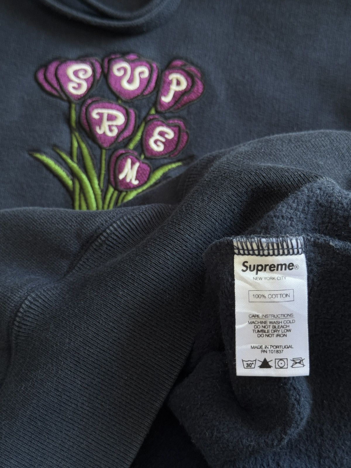 Supreme FW18 Supreme Pot Flowers Hoodie Size US M / EU 48-50 / 2 - 8 Thumbnail