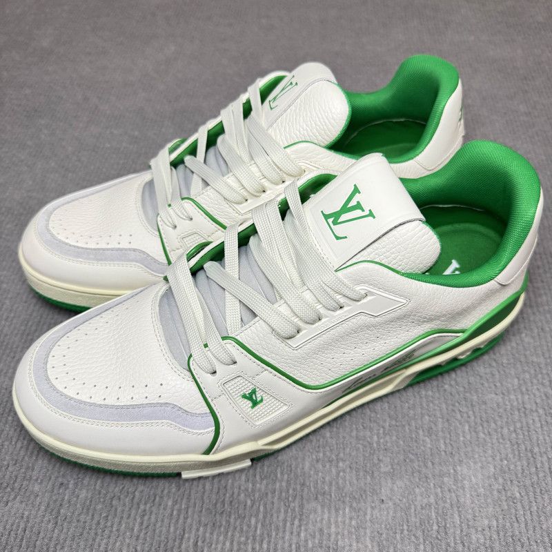 Louis Vuitton Louis Vuitton Green Low-Top Sneakers 0079 Size US 10.5 / EU 43-44 - 1 Thumbnail