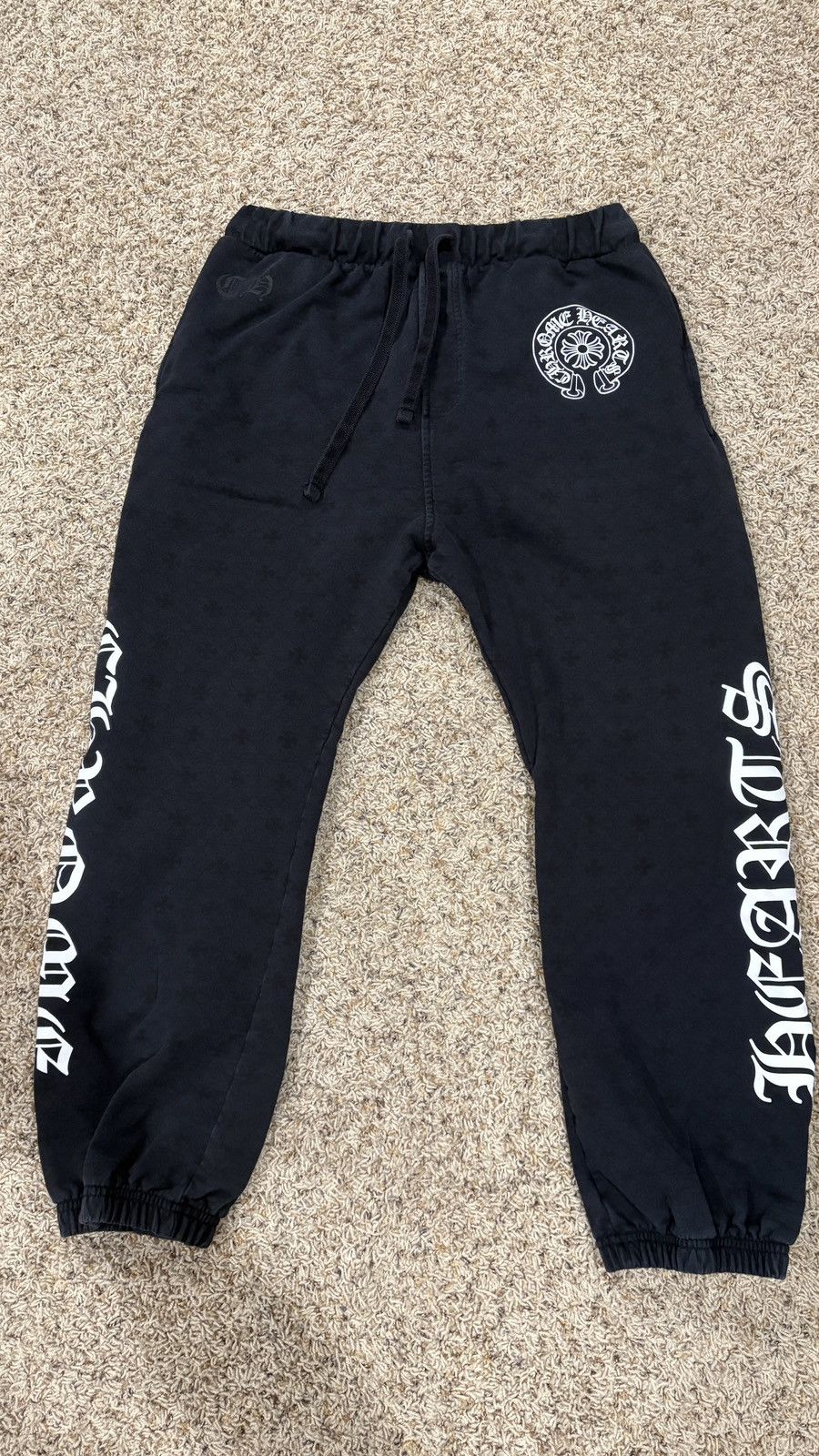 Chrome Hearts Chrome hearts all over print pants Size US 34 / EU 50 - 1 Thumbnail