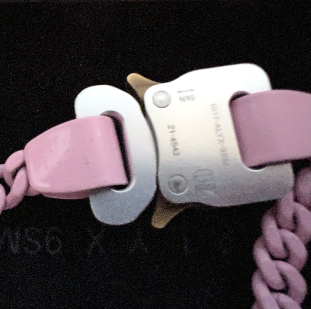 1017 ALYX 9SM 1017 ALYX 9SM Classic Pink Chainlink and Buckle Bracelet Size ONE SIZE - 9 Thumbnail