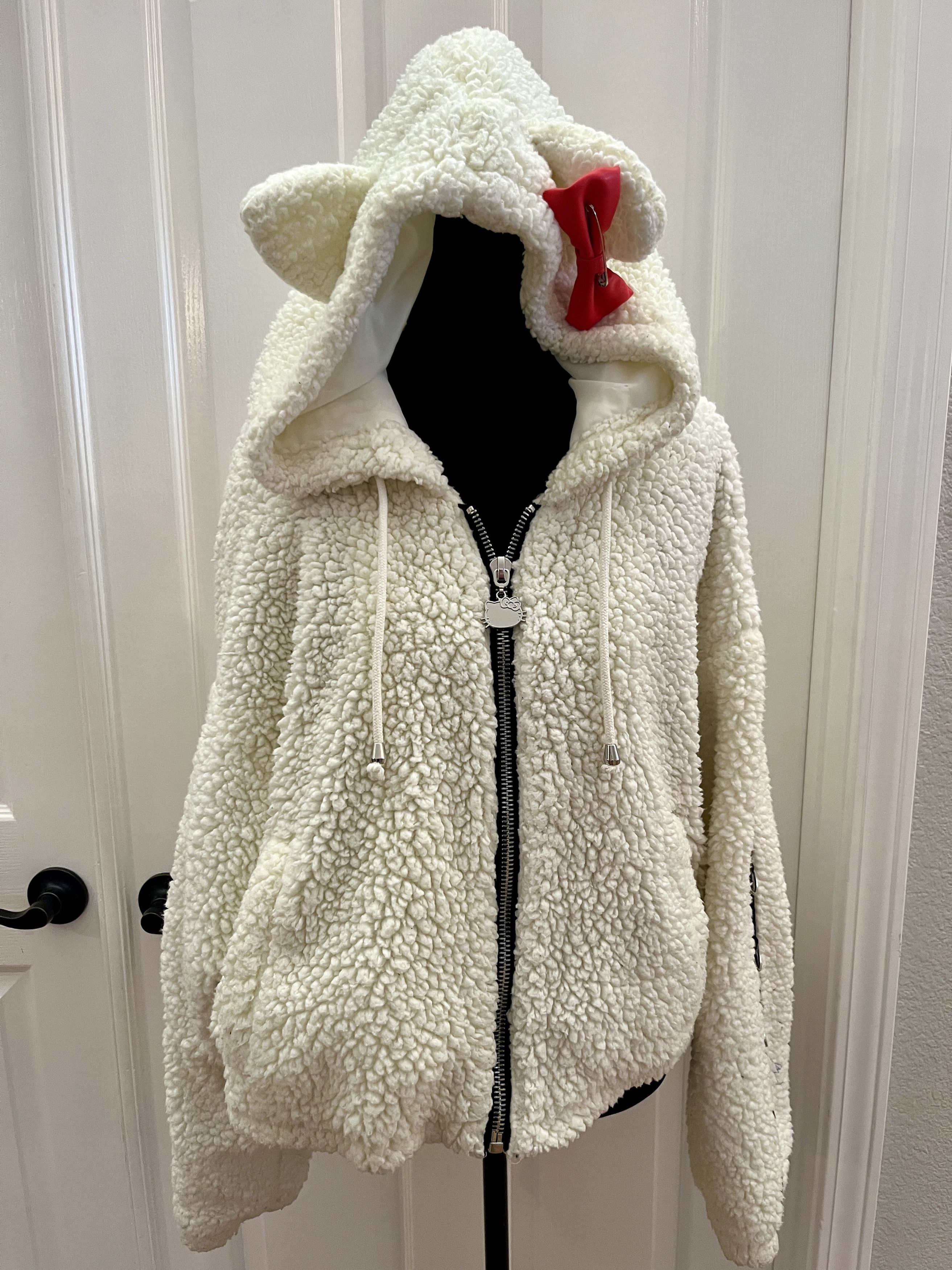 Dolls Kill Dolls Kill x Hello Kitty Sherpa Ears D-Ring Hoodie M Size M / US 6-8 / IT 42-44 - 1 Thumbnail