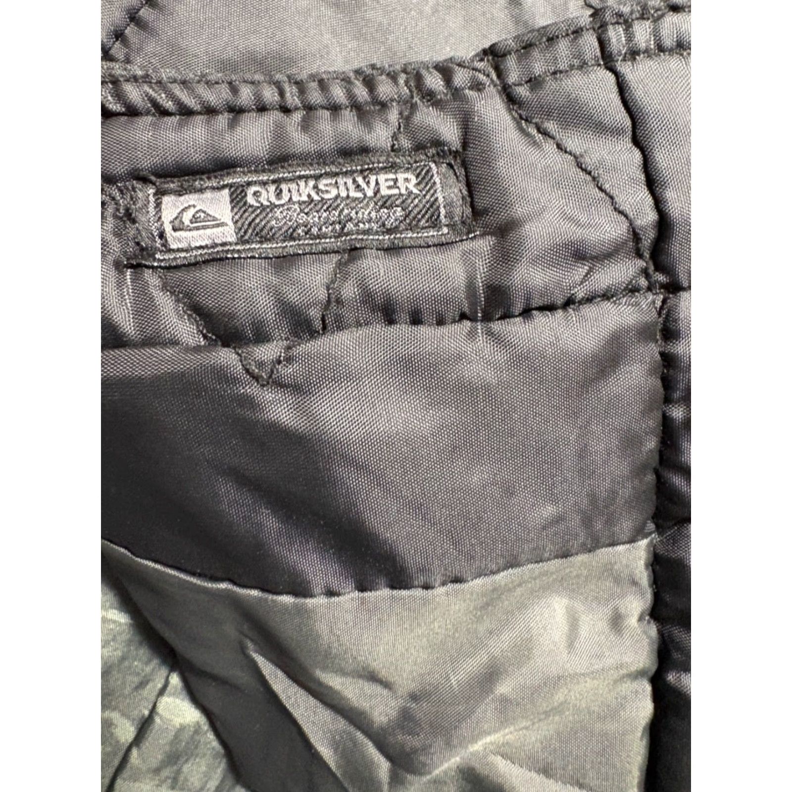 Quiksilver Quiksilver Jacket Mens Small Black Quilted Lightweight Collared Outdoor Snap Up Size US S / EU 44-46 / 1 - 7 Thumbnail