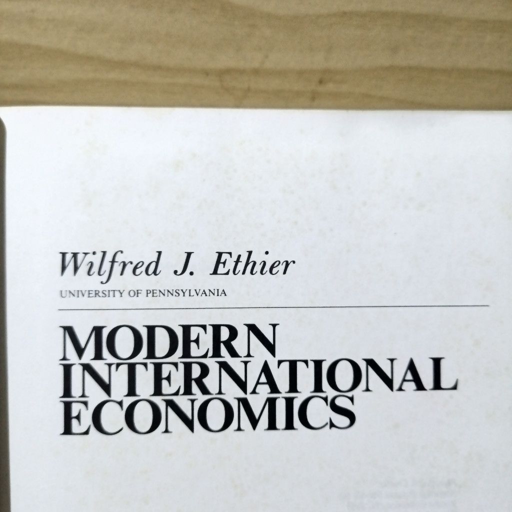 Vintage Modern international economics by Wilfred Ethier Size ONE SIZE - 4 Thumbnail