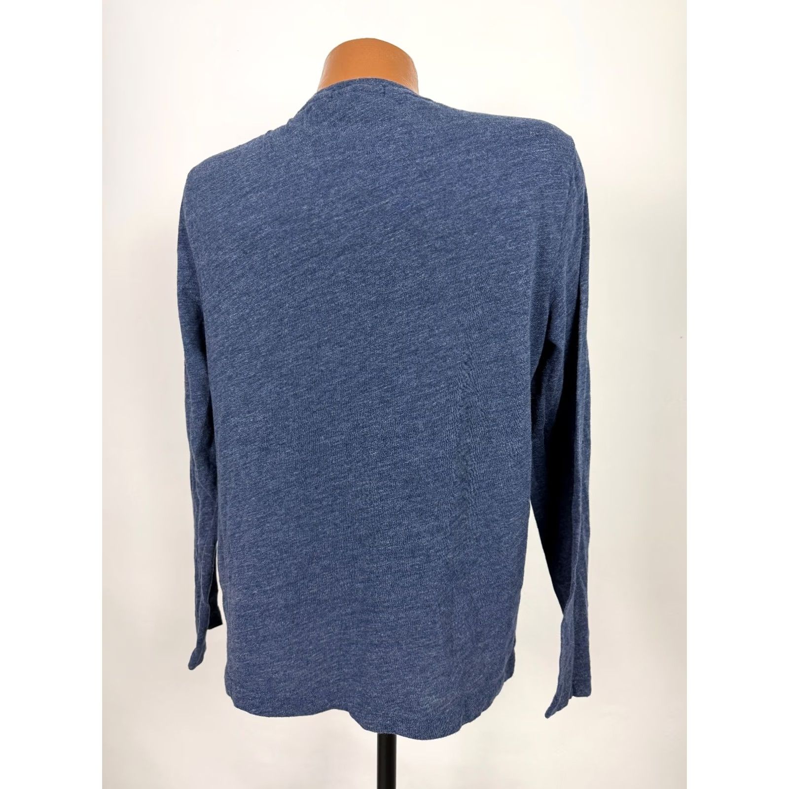 Banana Republic Banana Republic Henley Shirt Men M Navy Blue Lightweight Moisture Wicking Stretch Outdoor Casual Shirt Mens Size US M / EU 48-50 / 2 - 6 Thumbnail