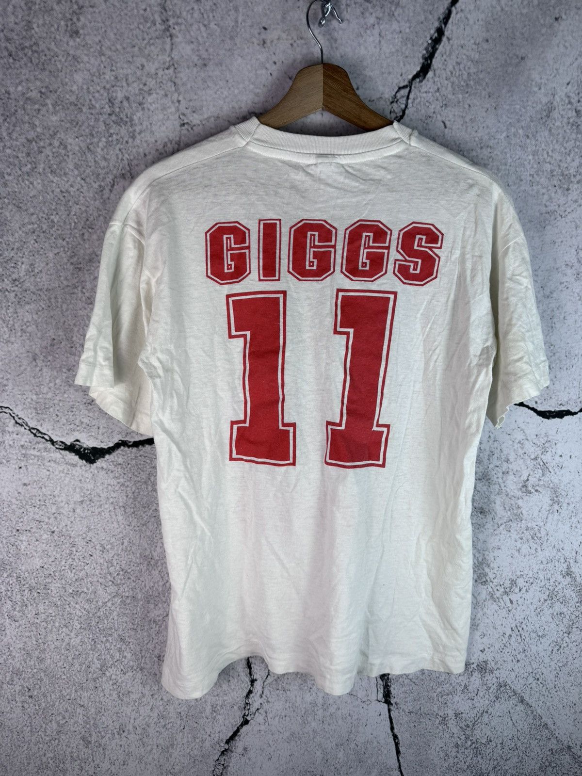 Vintage Vintage 90s Manchester United Ryan Giggs T-shirt Size US S / EU 44-46 / 1 - 2 Thumbnail