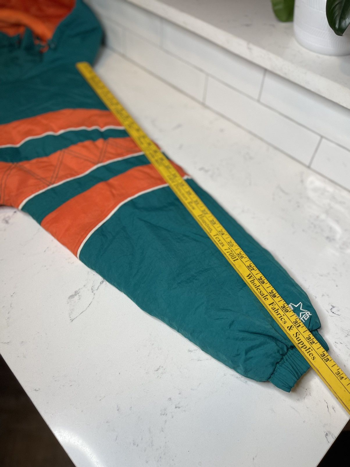 Apex One × Pro Line Miami Dolphins NFL Pro Line Apex One Starter Jacket XL VGC! Size US XL / EU 56 / 4 - 6 Thumbnail
