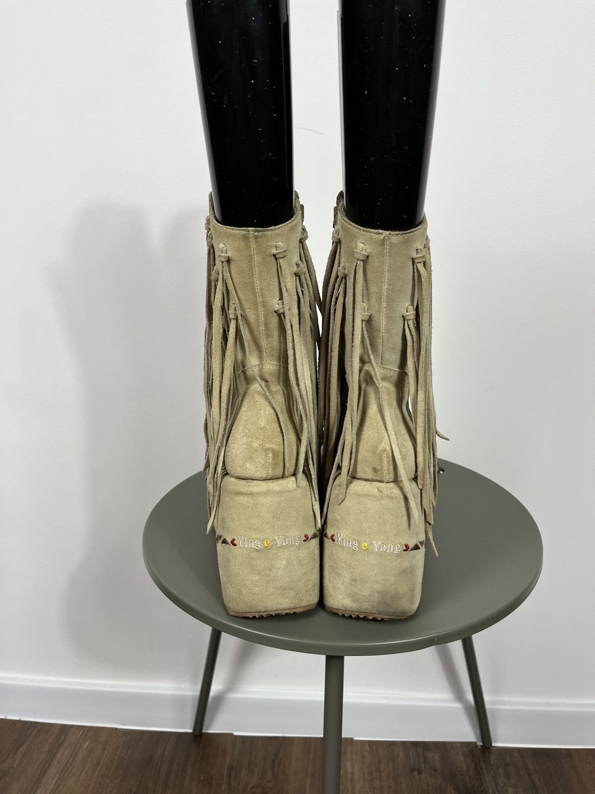 Vintage Beige Suede Fringe Platform Boots with Dangling Details Zip Size US 10 / IT 40 - 4 Thumbnail