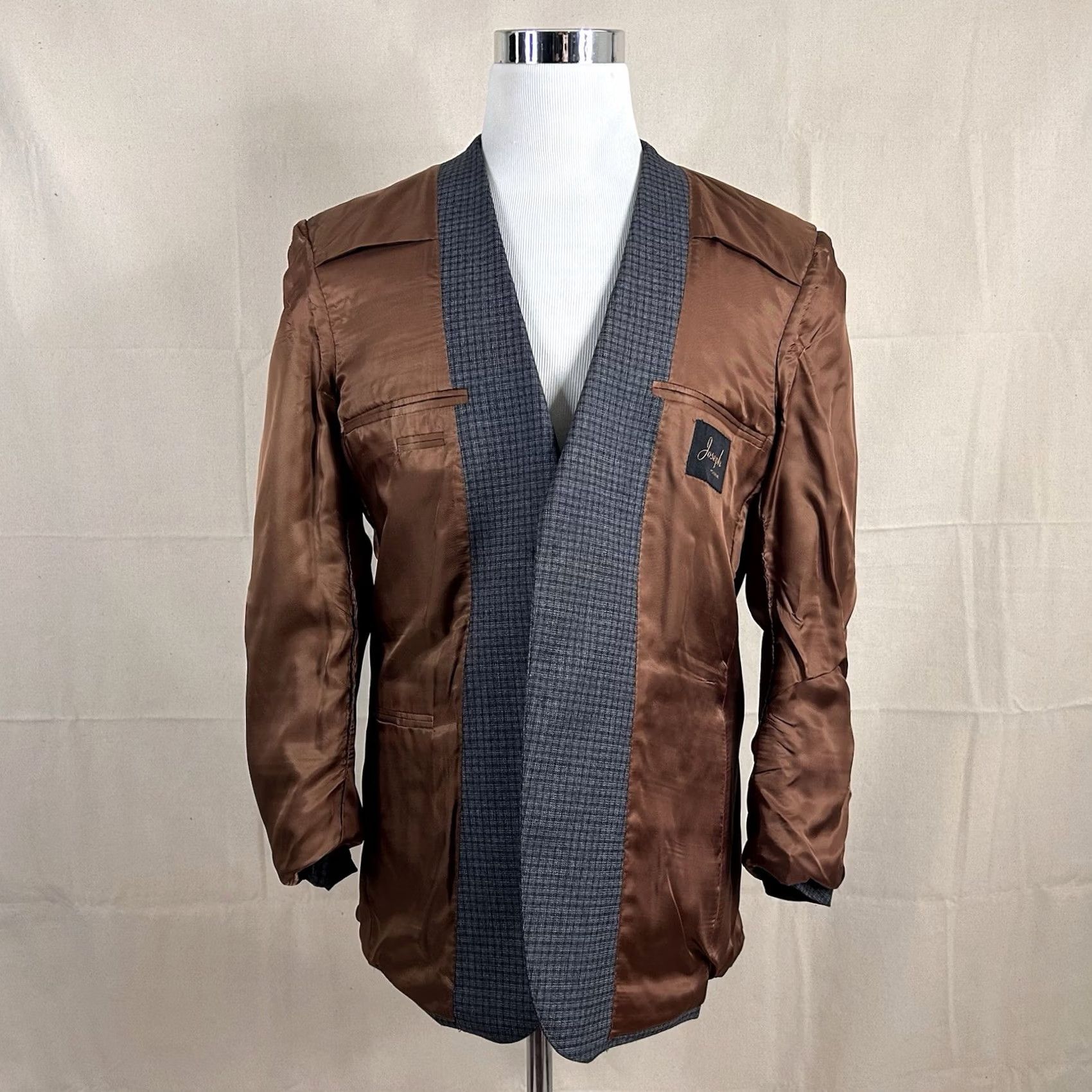 Jos. A. Bank Jos. A. Bank Sport Coat Gray Plaid 40R Wool Two-Button Double-Vented Jacket Men Regular Size US XS / EU 42 / 0 - 6 Thumbnail