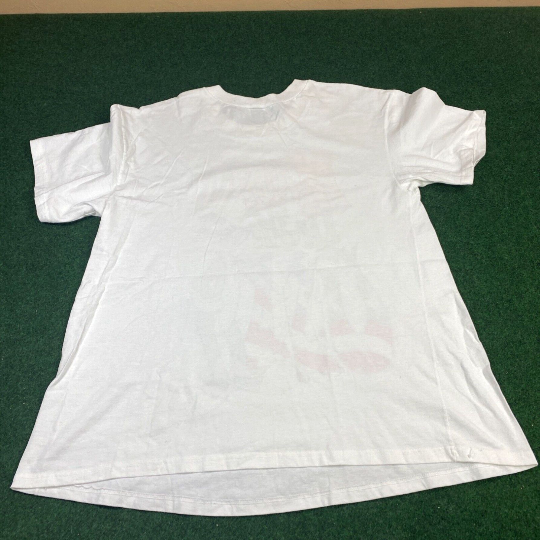 Vintage Vintage Bugs Bunny Shirt 90s Looney Tunes 1995 Made In The USA Fits Large Size US L / EU 52-54 / 3 - 7 Thumbnail