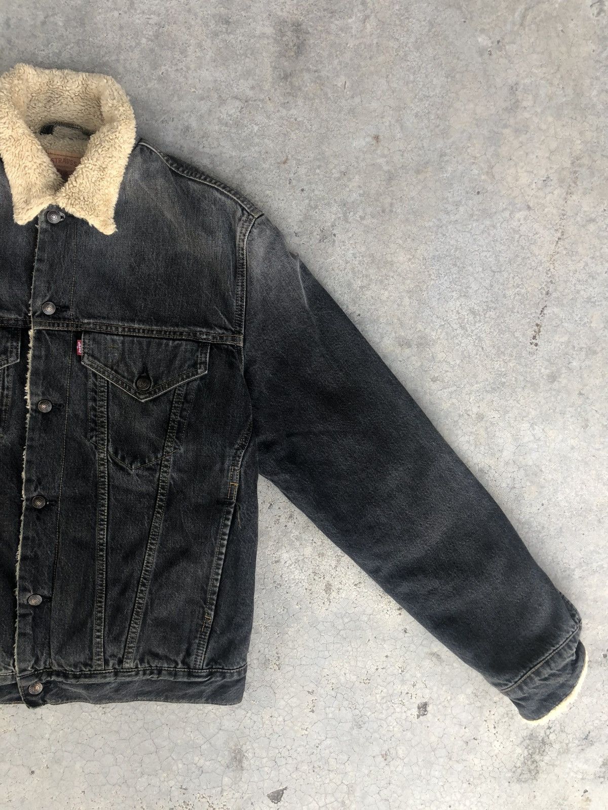 Levi's Y2k Levis Sherpa Lined Denim Jacket Distressed Size US L / EU 52-54 / 3 - 6 Thumbnail