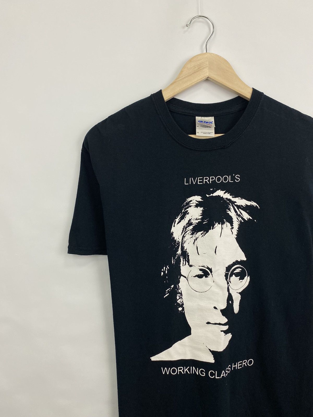 Gildan Vintage Y2K John Lennon Liverpool Working Class Hero T-Shirt Size US M / EU 48-50 / 2 - 3 Thumbnail