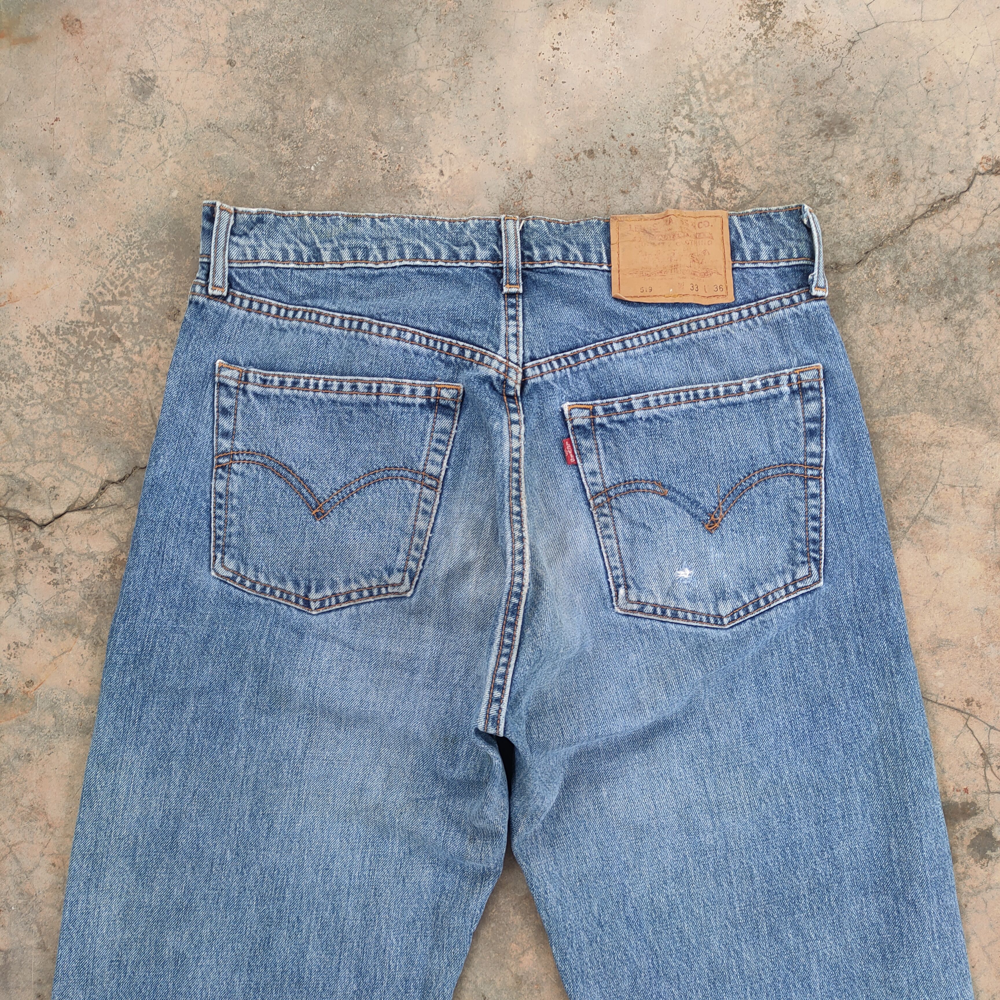 Levi's Vintage Clothing W32 VINTAGE LEVI'S 519 90' FADED DISTRESSED JEANS PANTS Size US 32 / EU 48 - 13 Thumbnail