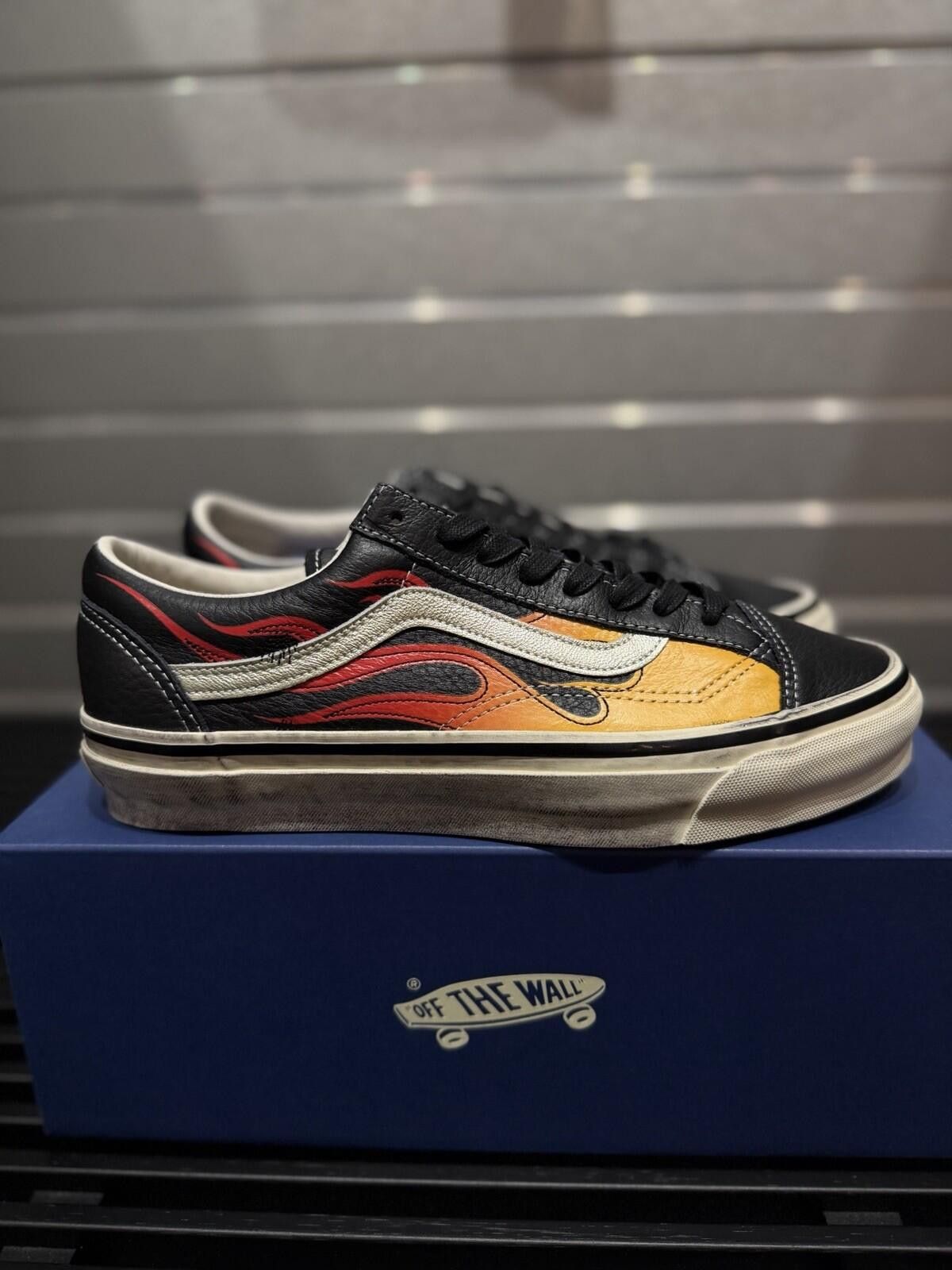 Vans Vans Old Skool 36 Archive Flame Black Brand New Size (8) Size US 8 / EU 41 - 1 Thumbnail