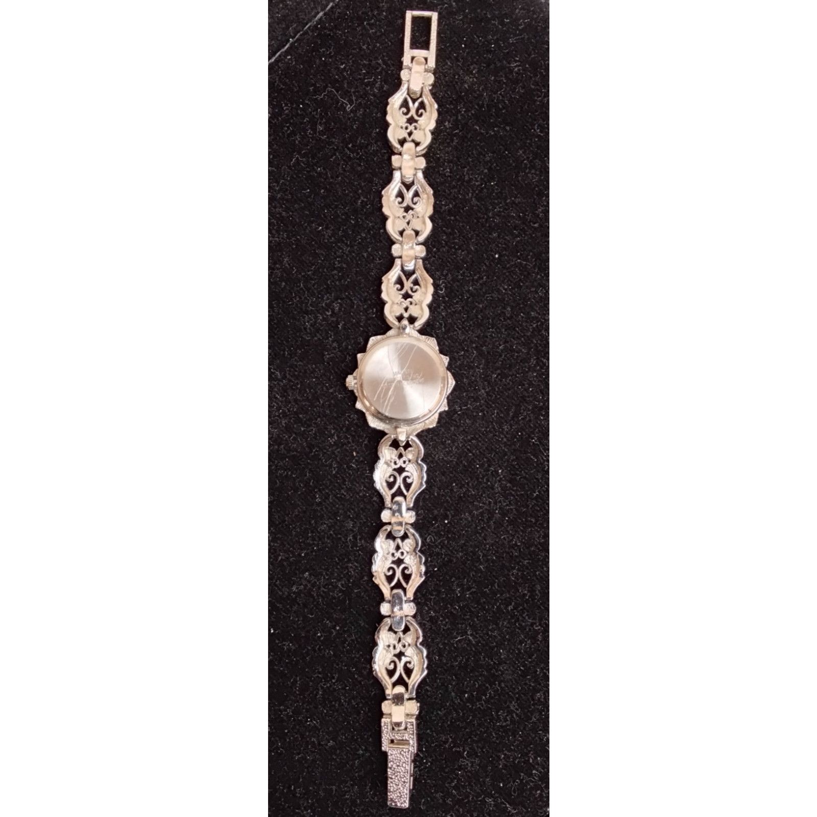 Other Majestron Ladies Watch Silver Tone Gemmed Vintage Hong Kong Size ONE SIZE - 7 Thumbnail