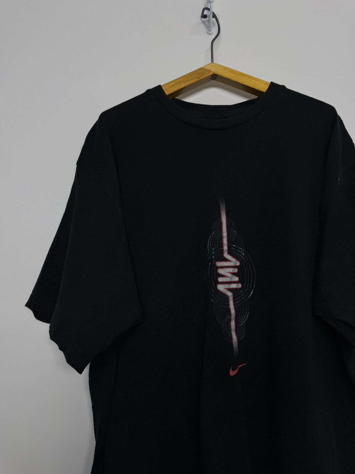 Nike Vintage Y2K Nike Shox Small Swoosh Logo T Shirt 00’s Size US L / EU 52-54 / 3 - 2 Thumbnail