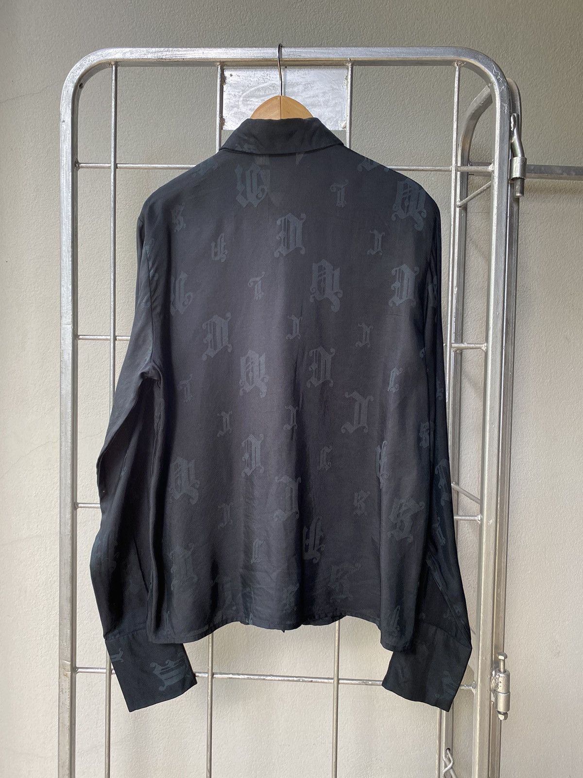 Versace VERSACE CLASSIC Rayon Black Shirt Size M / US 6-8 / IT 42-44 - 14 Thumbnail