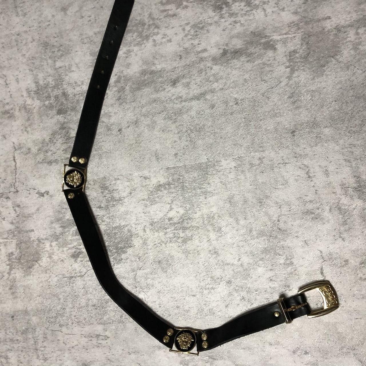 Other Black leather belt with gold buckle and lion head detail Size ONE SIZE - 2 Thumbnail