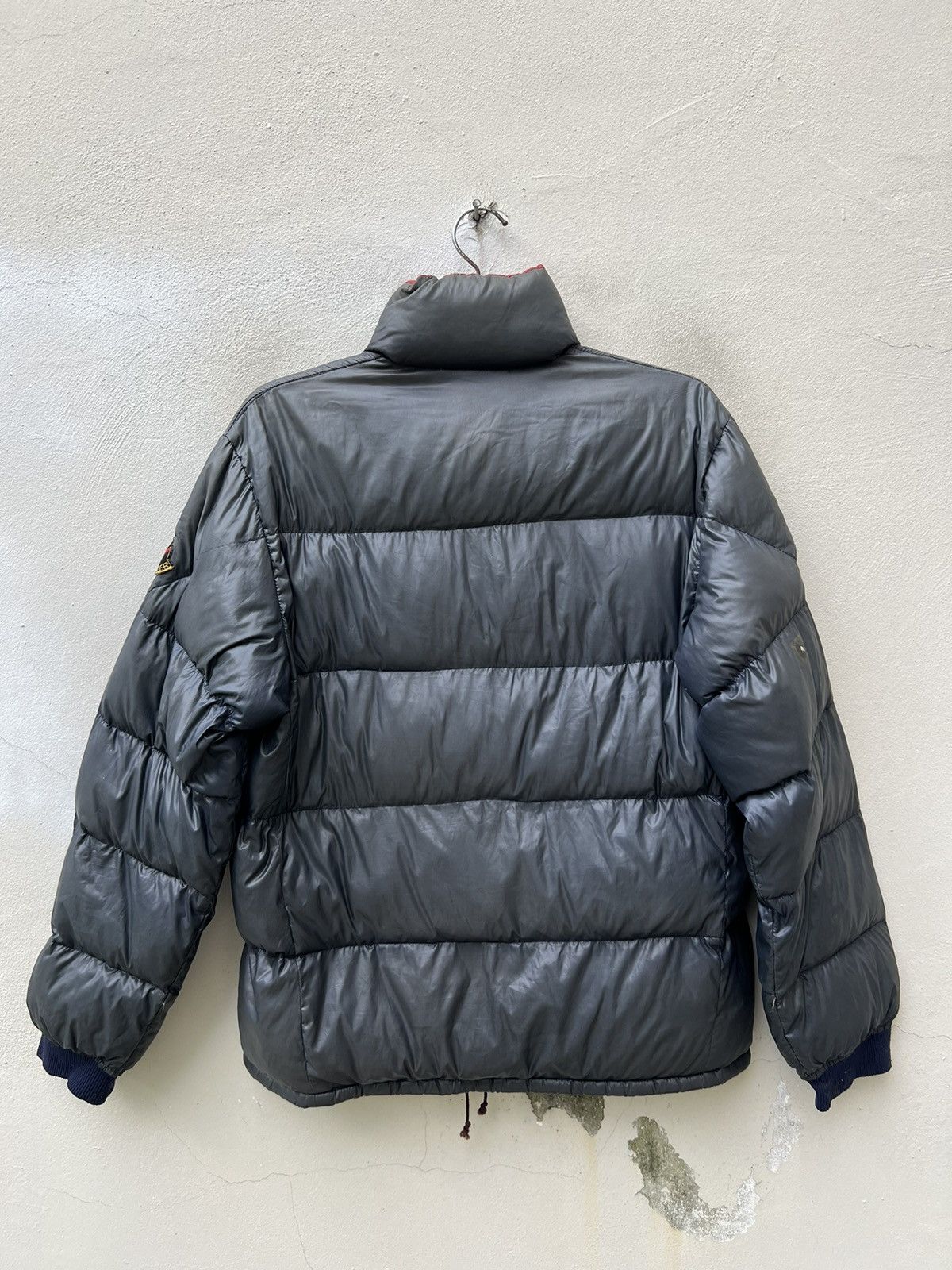 Moncler × Vintage Vintage Moncler Grenoble Sun Faded Black Down Puffer Jacket Size US L / EU 52-54 / 3 - 14 Thumbnail
