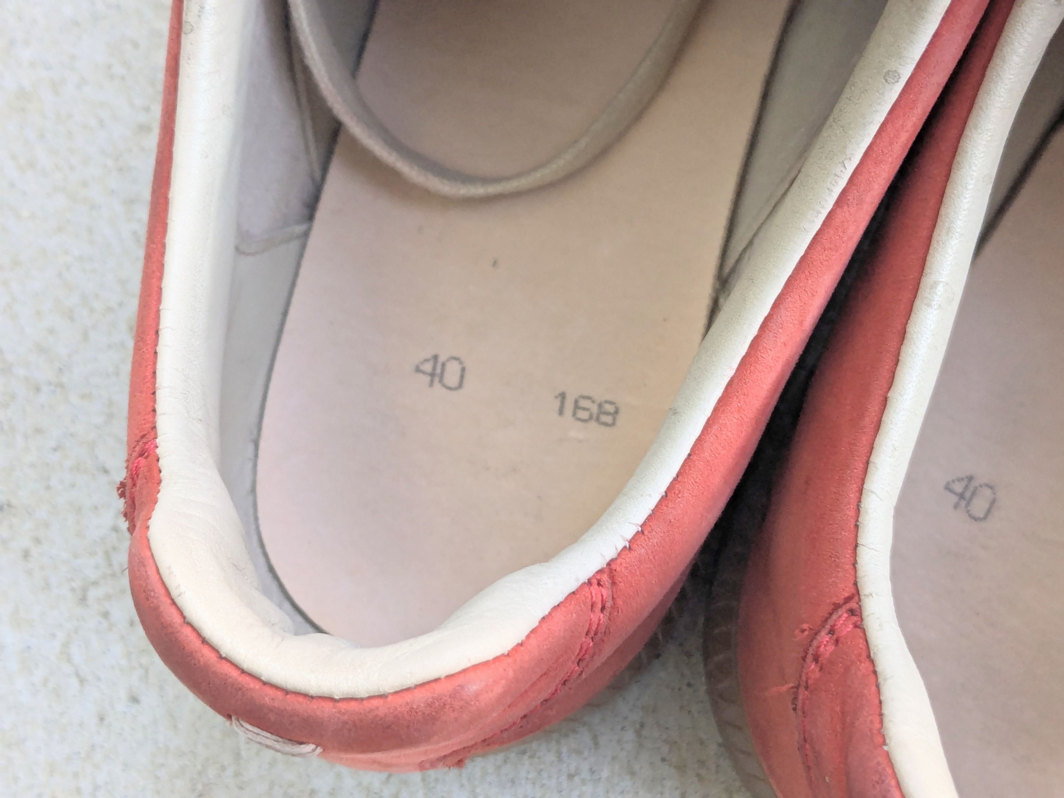 Maison Margiela Maison Margiela GAT Replica Red Paint Splatter 7 40 Size US 7 / EU 40 - 6 Thumbnail