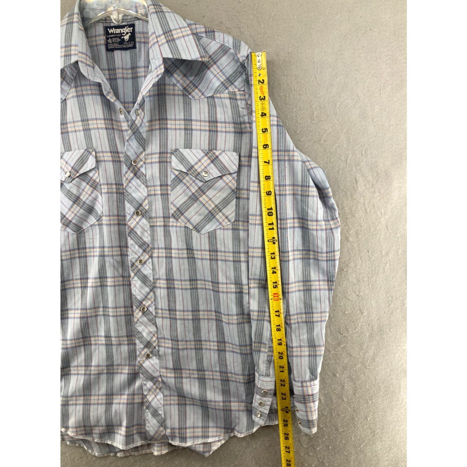 Wrangler VINTAGE Wrangler Cowboy Shirt Mens M Blue Plaid USA 15 1/2 X 33 Cowboy Shirt Mens M Blue Plaid USA 15 1/2 X 33 Vintage Wrangler Size US M / EU 48-50 / 2 - 4 Thumbnail