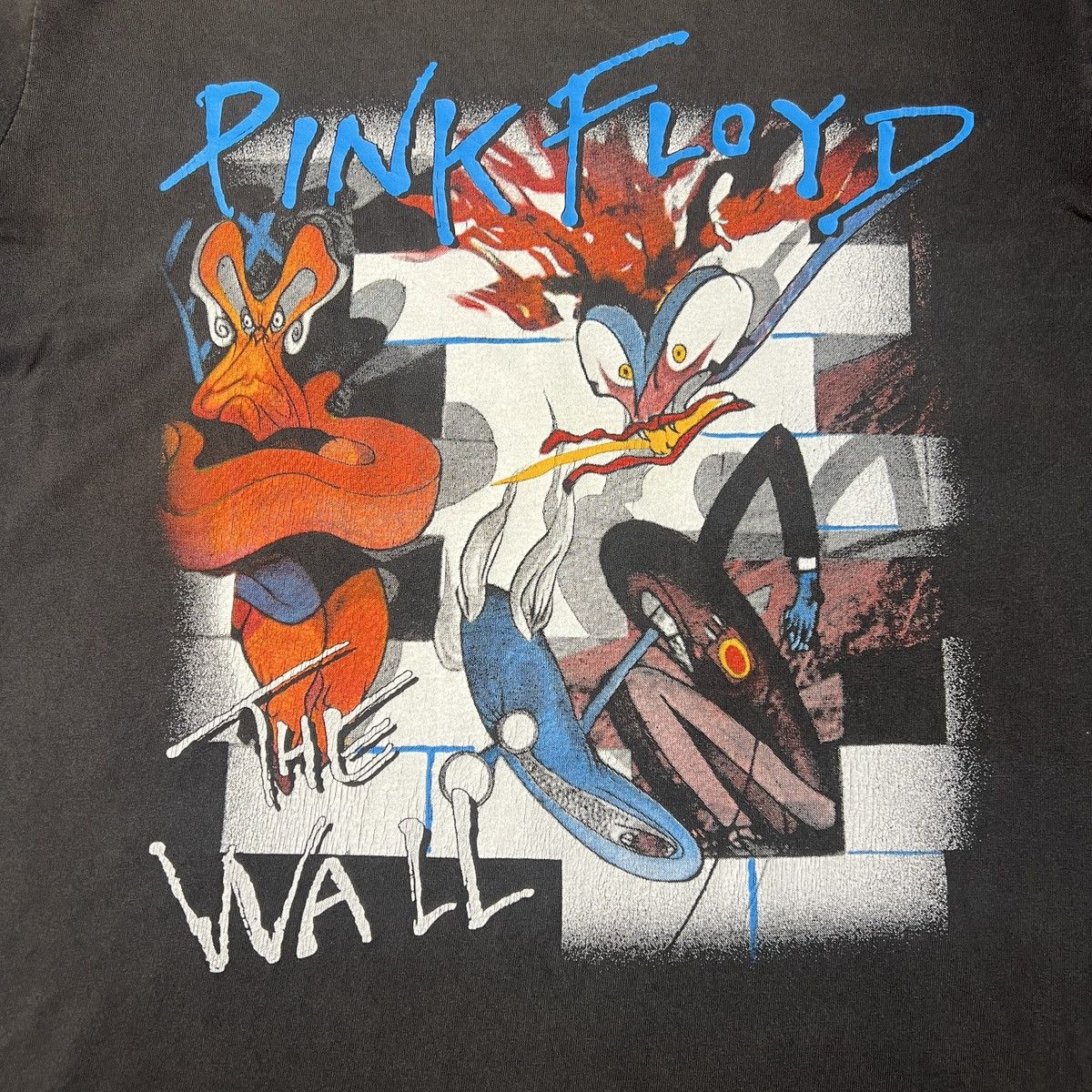 Vintage Pink Floyd The Wall Sun Faded Distressed Band Tee