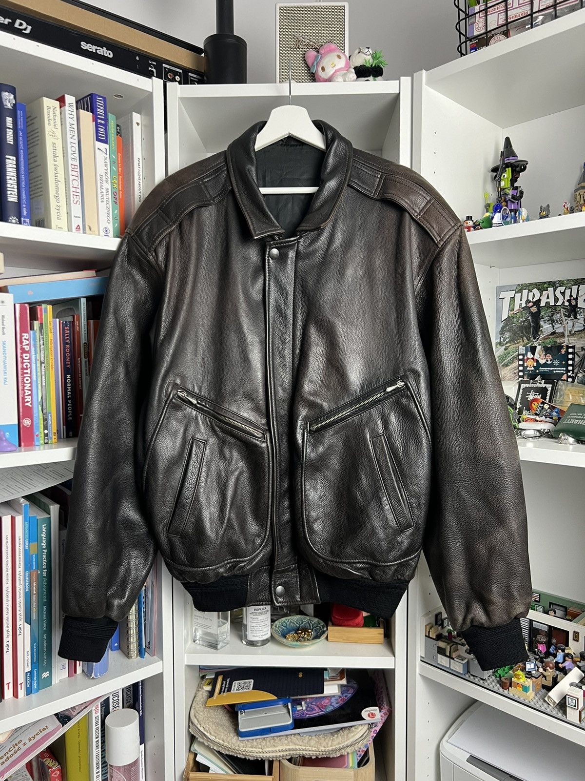 Vintage Vintage 90s Heavy leather boxy bomber jacket XL casual moto Size US XL / EU 56 / 4 - 1 Thumbnail