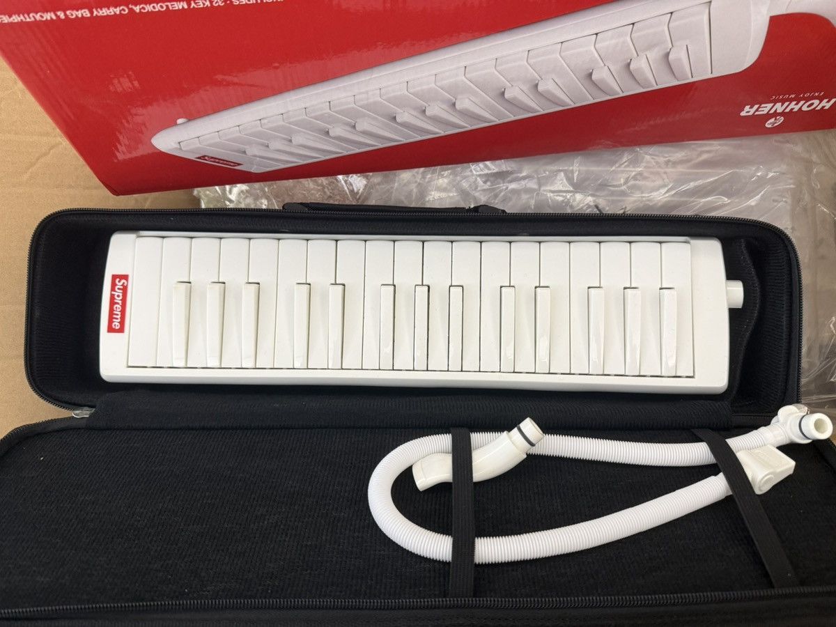 Supreme SUPREME Hohner Melodica | Grailed