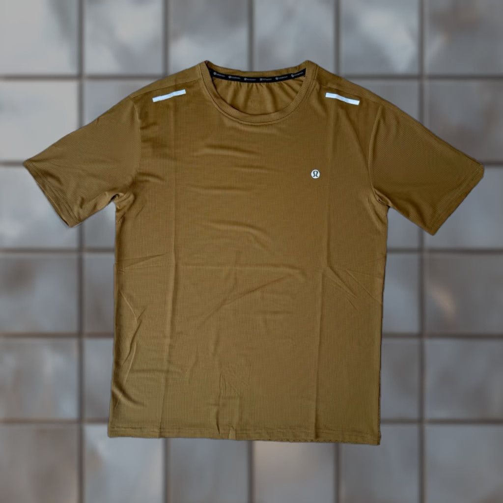 Lululemon Lululemon Shirt Small Brown Yoga Running Workout Vent Sportswear Athleisure Shirt Mens Brown VNTGE? Size US S / EU 44-46 / 1 - 1 Thumbnail