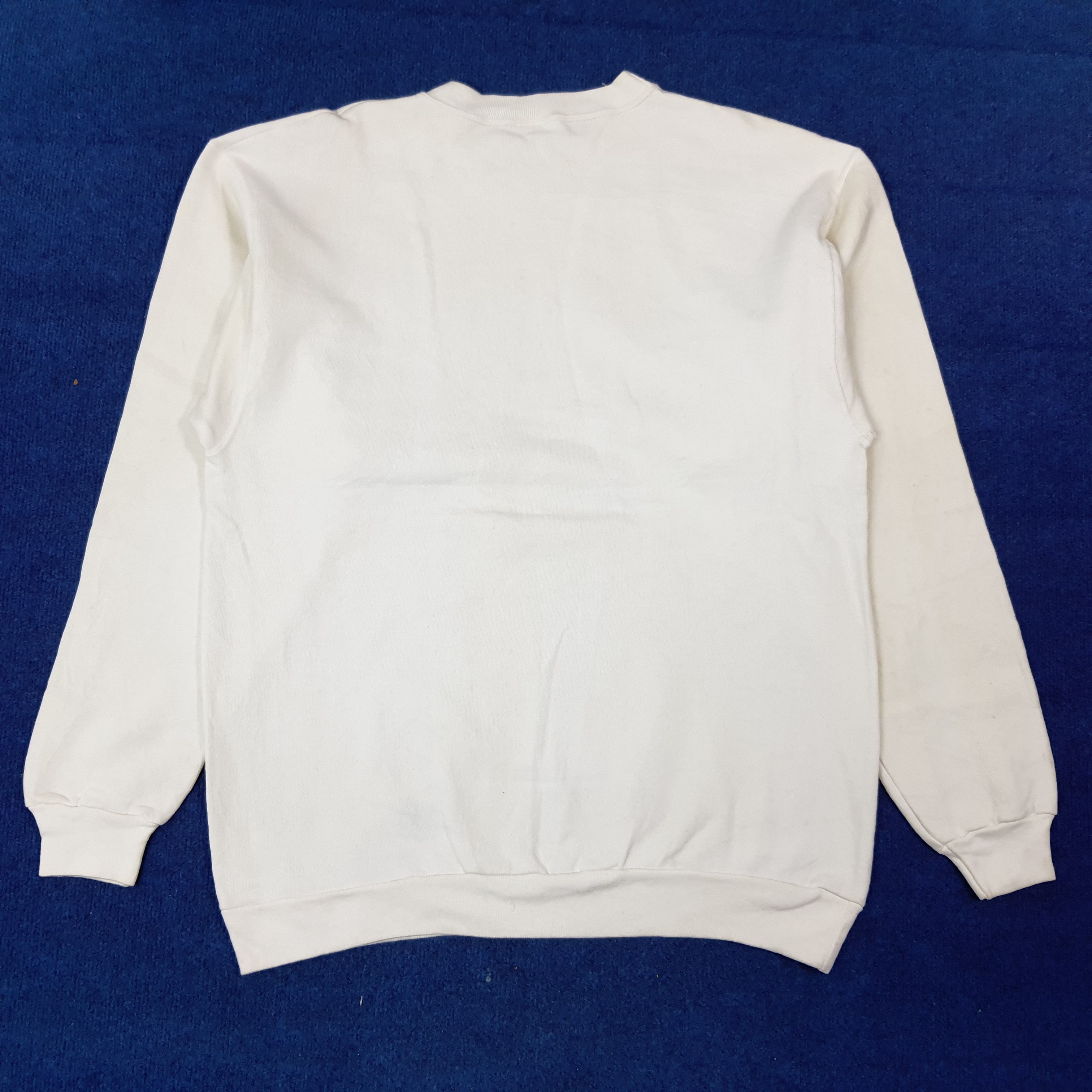 Vintage Vintage Shaw's Hong Kong Pub Sweatshirt C269N21 Size US L / EU 52-54 / 3 - 4 Thumbnail