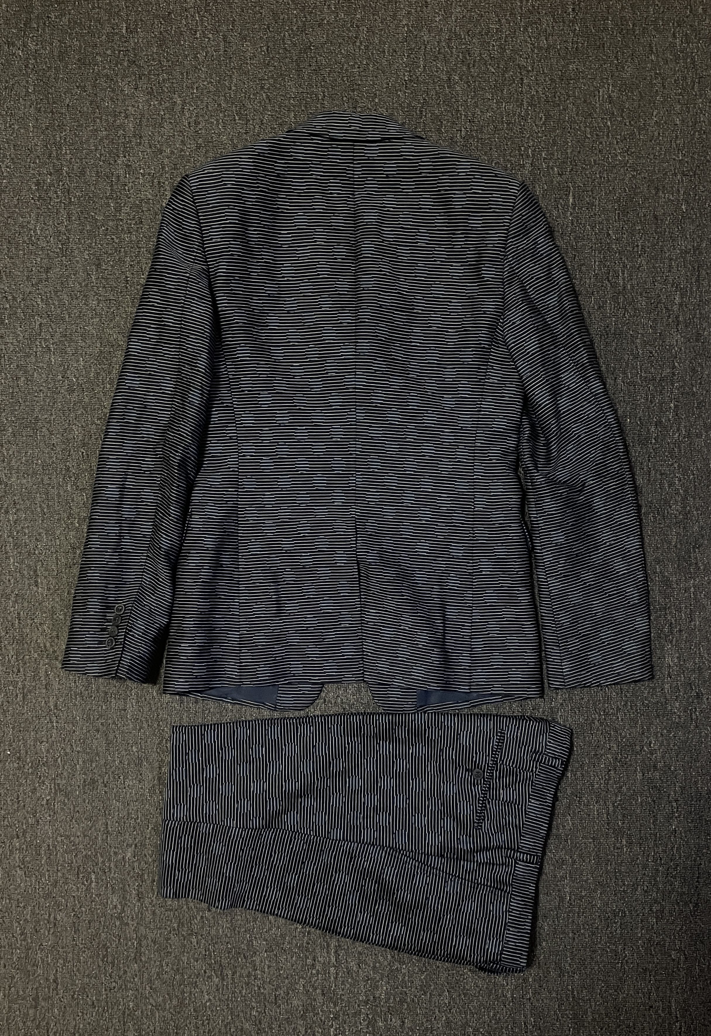 Kenzo Kenzo men's pinstripe suits size 46 Size 46R - 3 Thumbnail