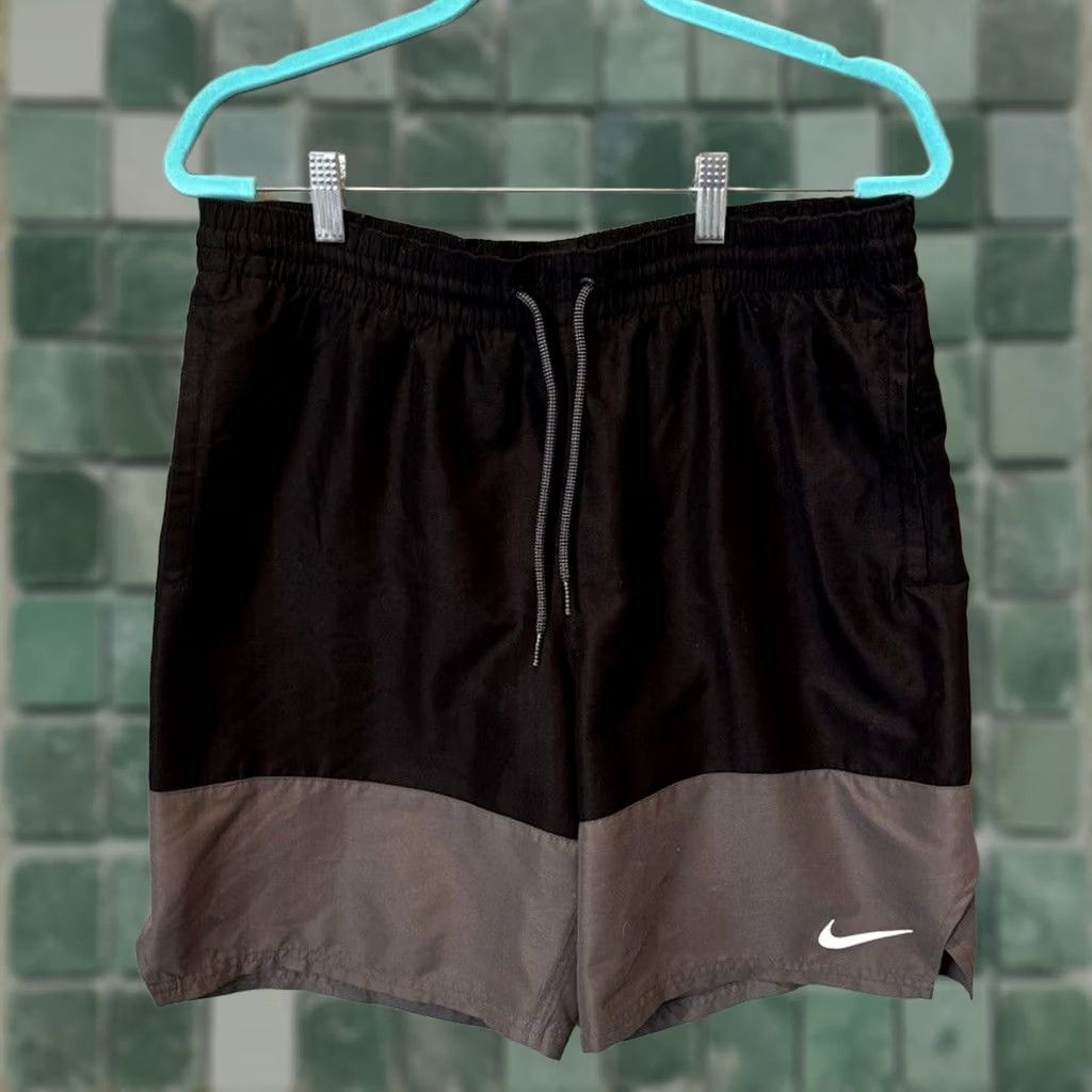 Nike Nike Split Volley Swim Trunks Men's Large Black Gray Athletic Shorts 9" Size US 31 - 1 Thumbnail