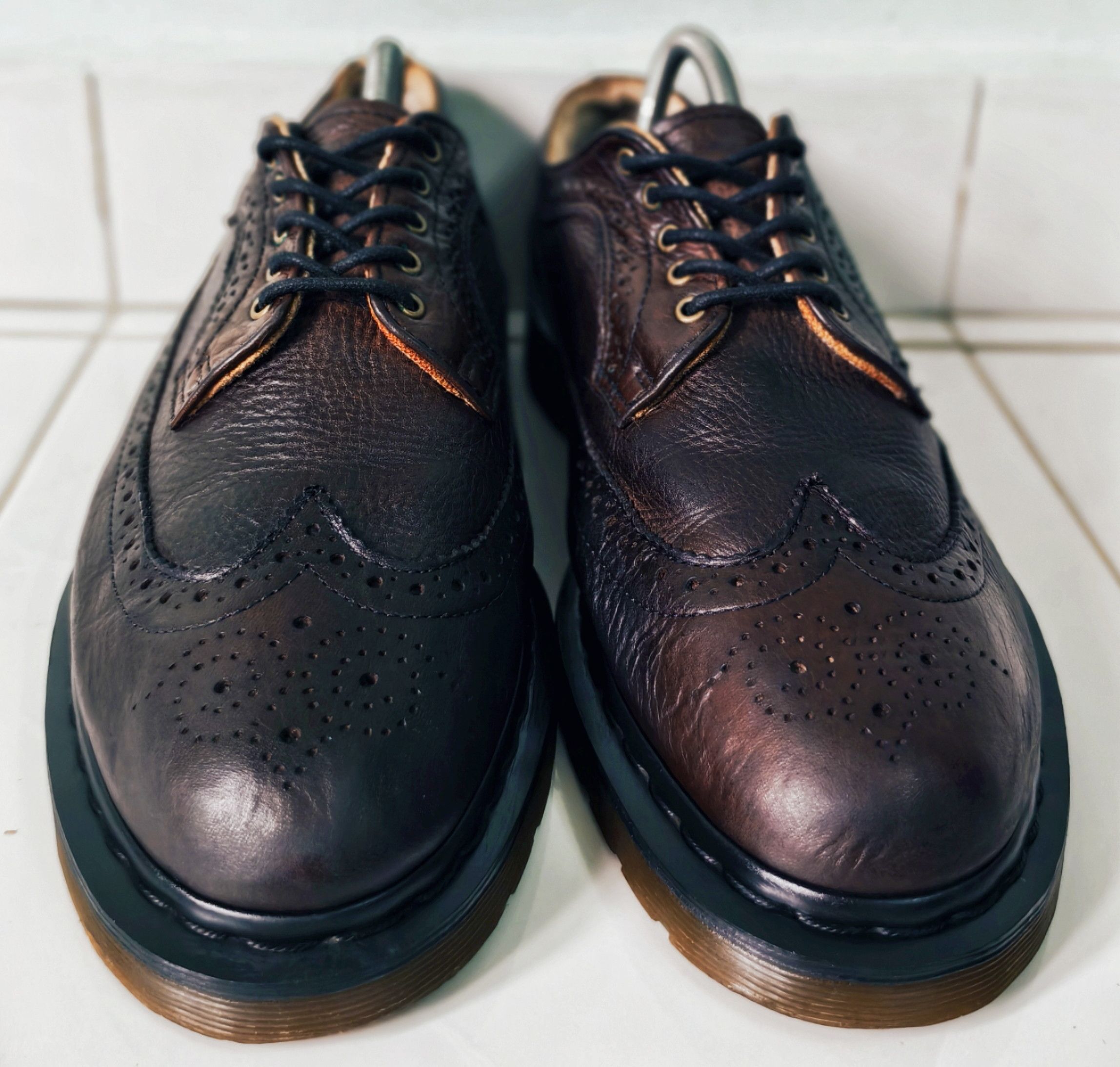 Dr. Martens × Vintage VTG Dr. Martens 3989 Brogue Brown Leather Oxford Shoes Size US 10 / EU 43 - 3 Thumbnail
