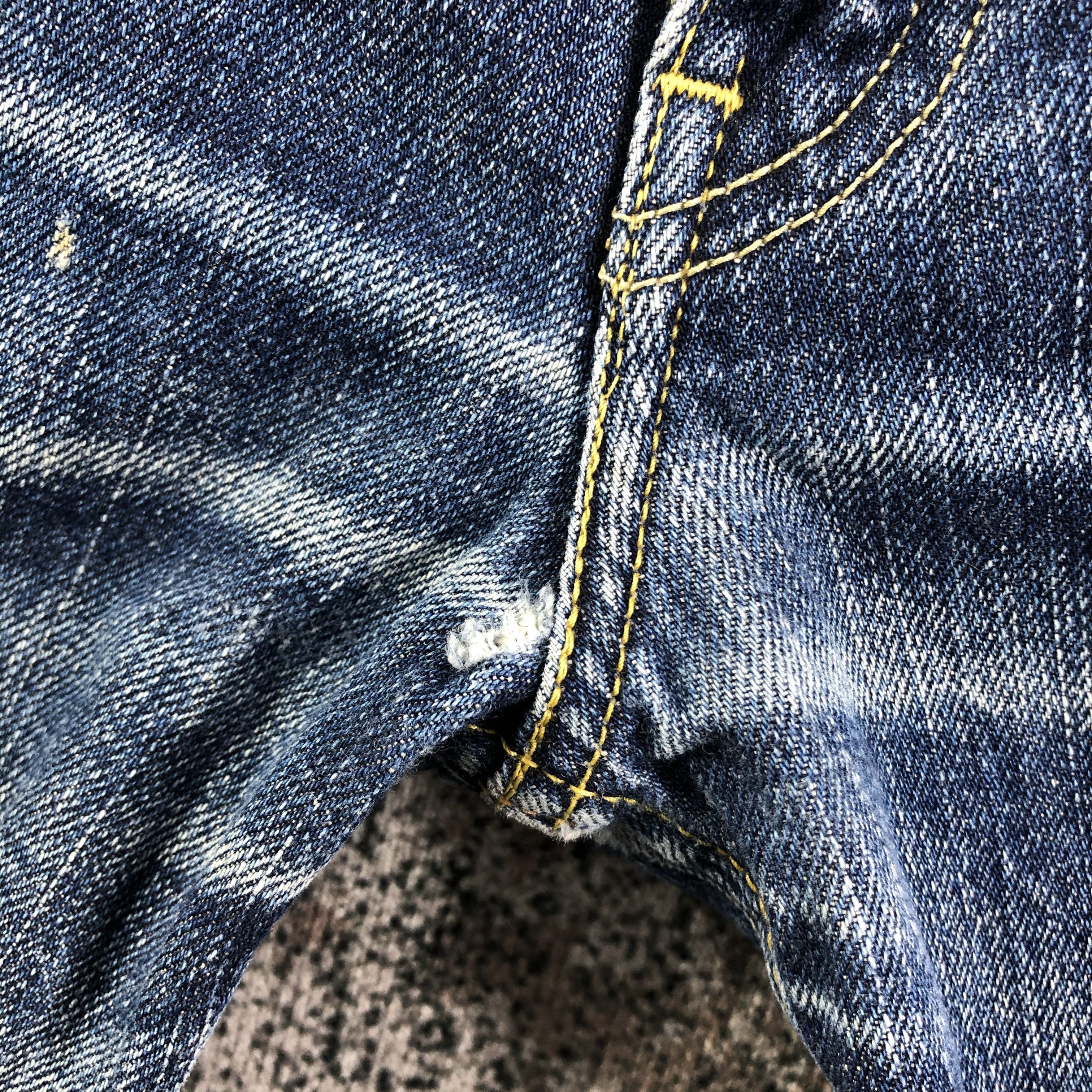 Levi's Vintage Levis 605 Jeans Distress Blue Wash Denim KJ1702 Size US 30 / EU 46 - 8 Thumbnail