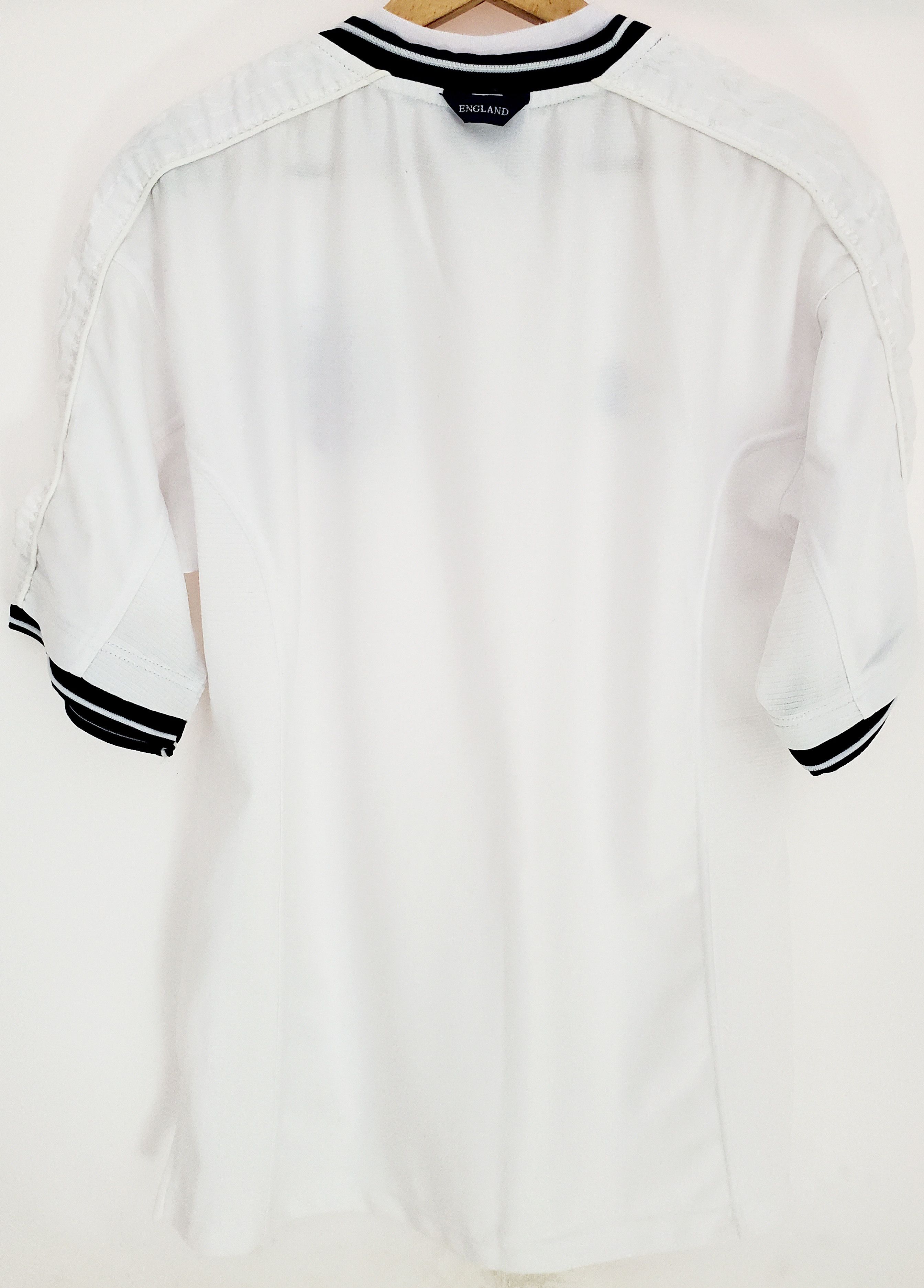 Vintage ENGLAND NATIONAL TEAM 1999/2001 HOME jersey L Size US M / EU 48-50 / 2 - 6 Thumbnail