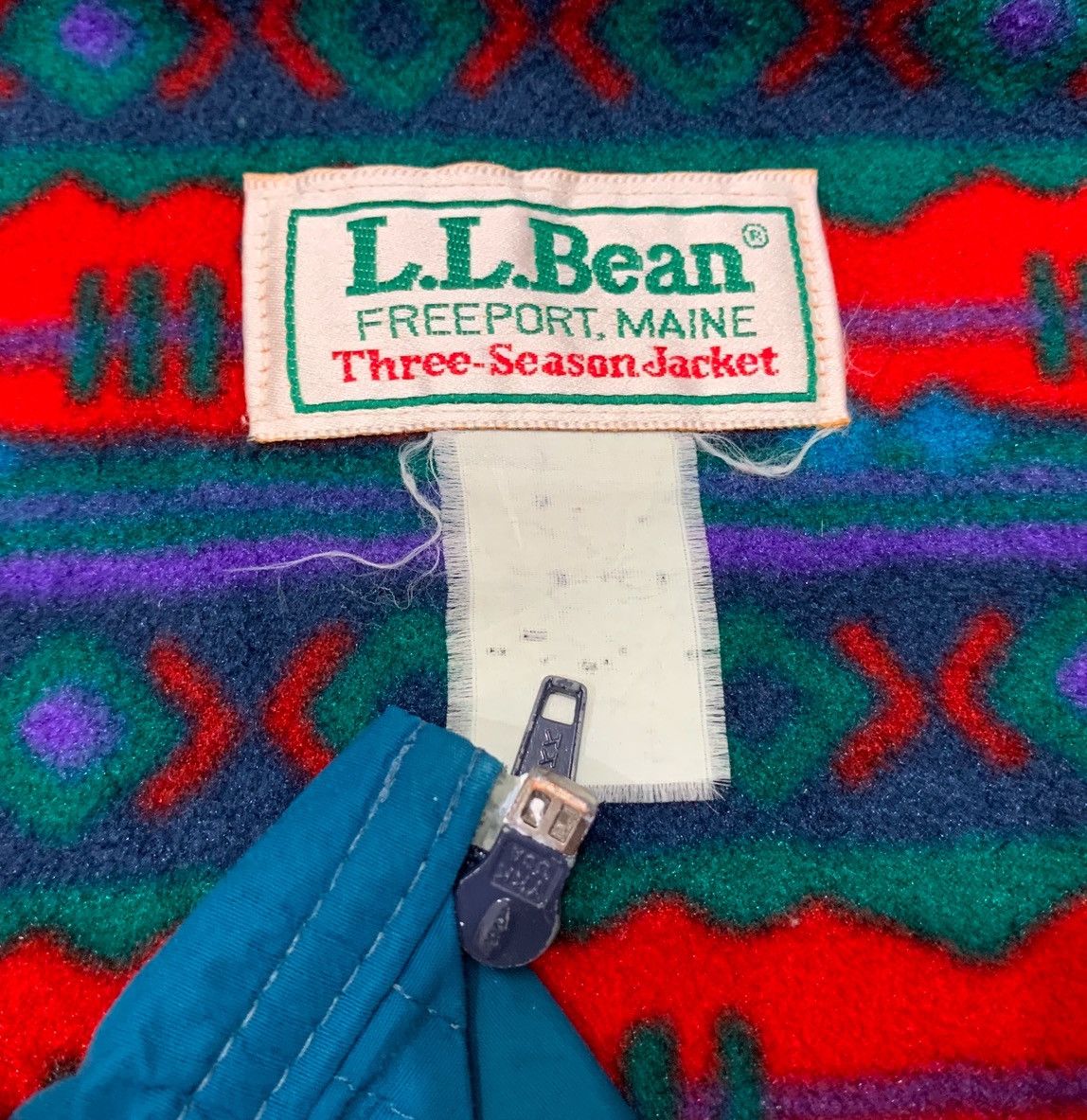 L.L. Bean VINTAGE 80s LL BEAN NYLON JACKET NATIVE FLEECE LINING Size US M / EU 48-50 / 2 - 13 Thumbnail