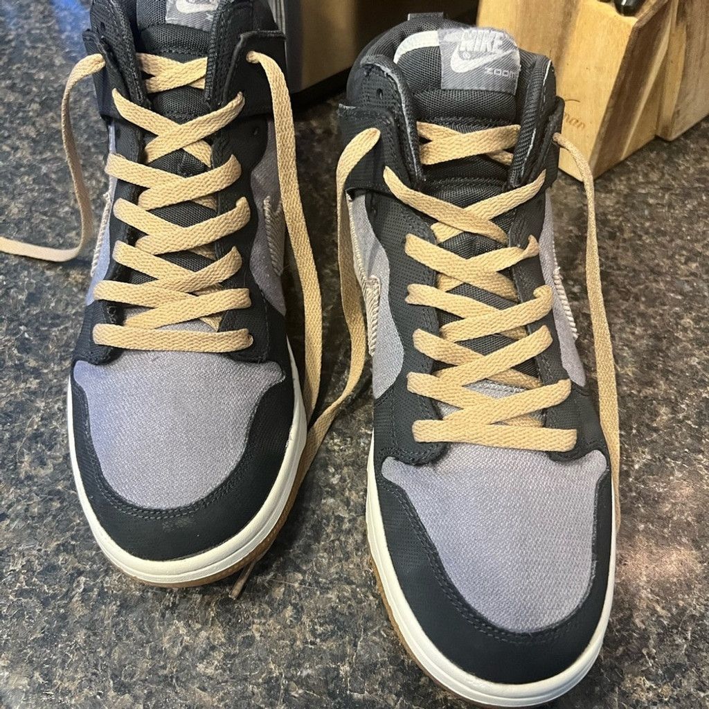Nike Mens Nike Dunk High Swoosh Sporting Club Premium Gray N Gold Size US 9.5 / EU 42-43 - 3 Thumbnail