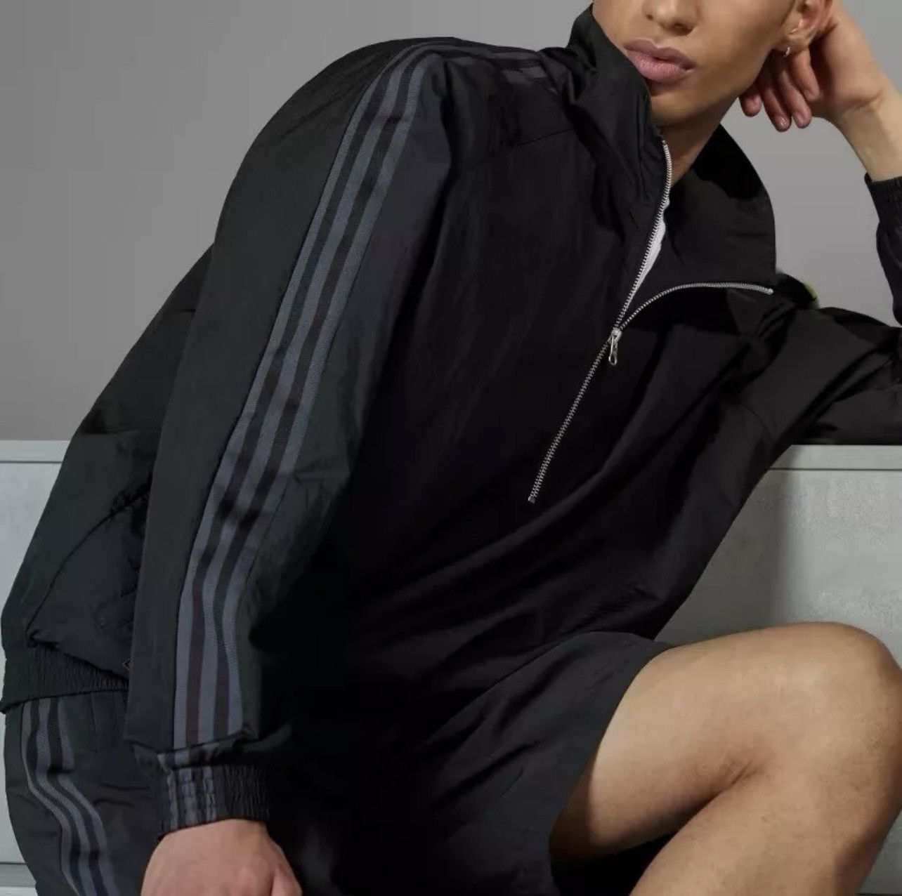 Adidas Adidas Manchester United Peter Saville Black Jacket Size US L / EU 52-54 / 3 - 6 Thumbnail