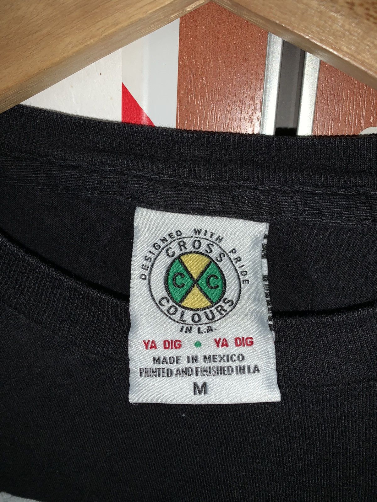 Vintage Vintage Cross Colours X TLC BAND T-shirt Size US M / EU 48-50 / 2 - 2 Thumbnail