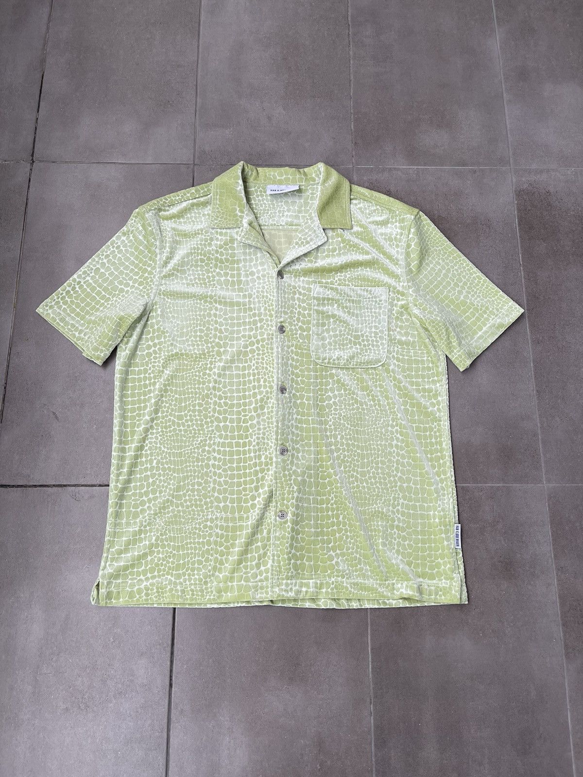 Han Kjobenhavn !DS! SS21 Han Kjobenhavn Pale Green Croc Skin Summer Shirt Size US M / EU 48-50 / 2 - 9 Thumbnail