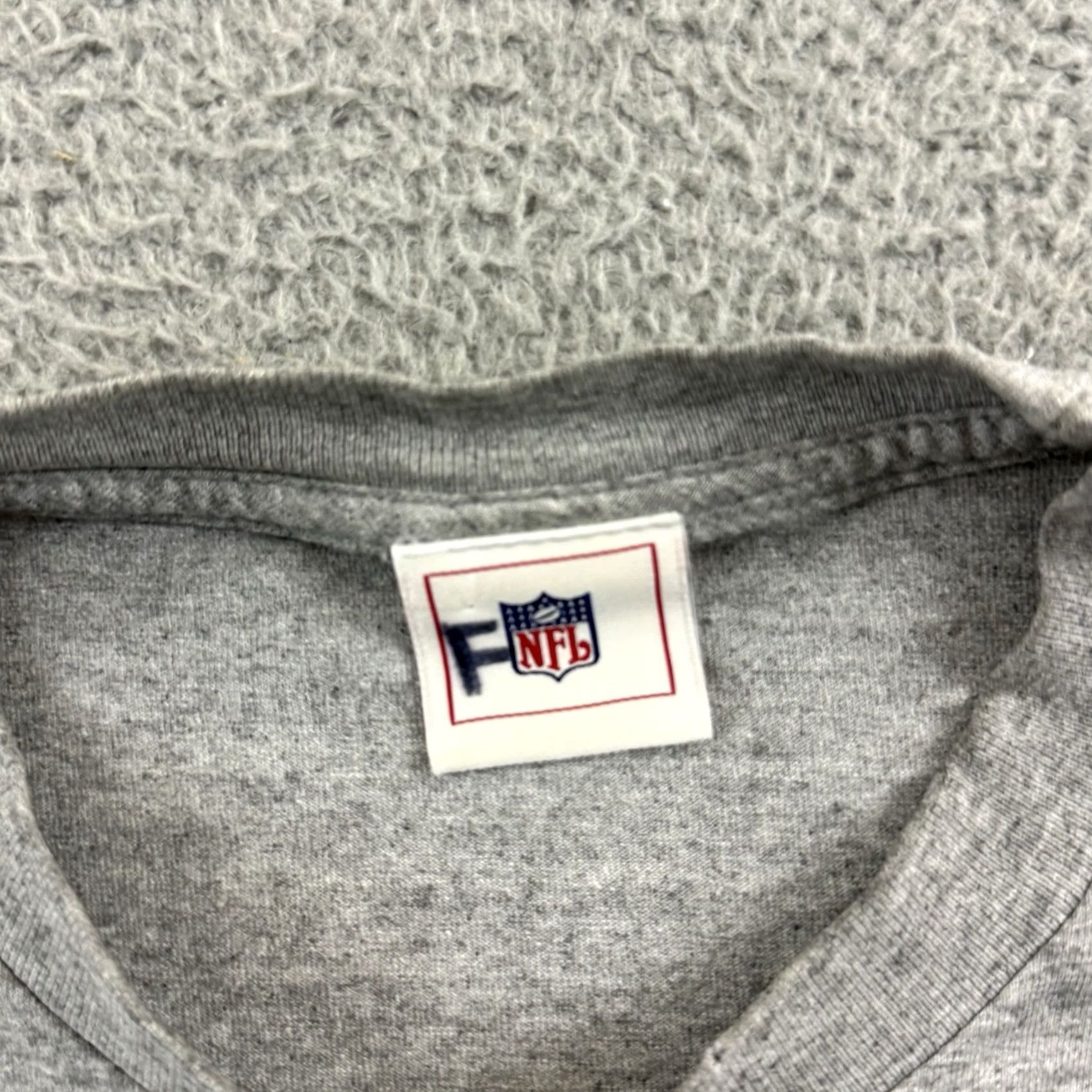 NFL VINTAGE NFL Philadelphia Eagles Shirt Mens 2XL Gray Short Sleeve T-Shirt Football Fans 90s Mens Size US XXL / EU 58 / 5 - 6 Thumbnail