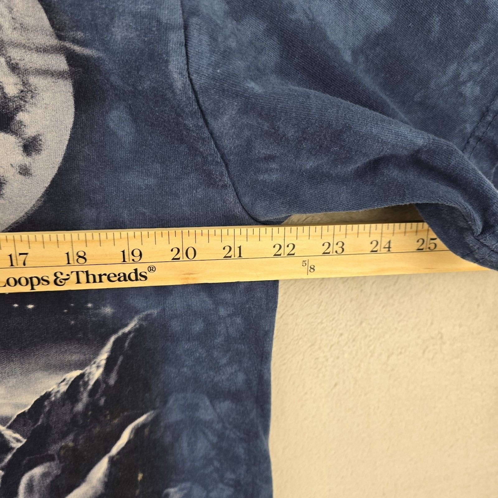 The Mountain Vintage The Mountain Wolf Howling Moon Shirt Large 2002 Y2K Size US L / EU 52-54 / 3 - 8 Thumbnail