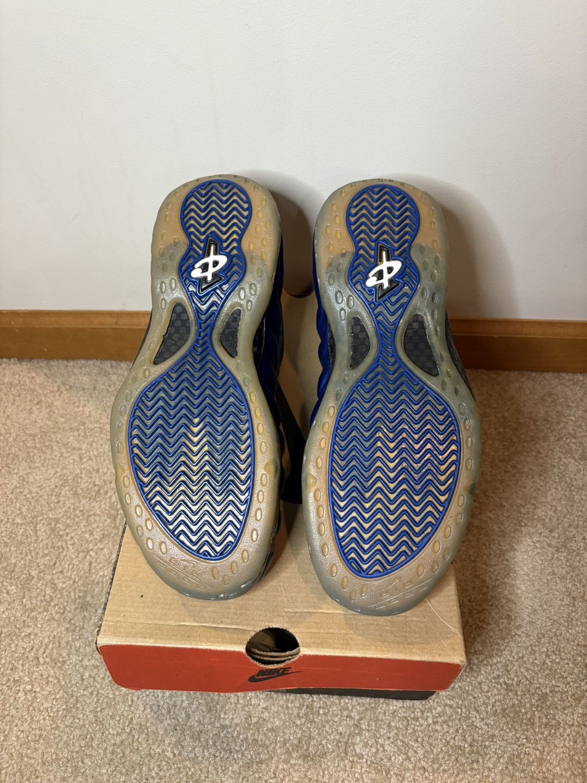 Nike Size 9.5 DS 1997 Nike Air Foamposite One Royal 830017-511 Size US 9.5 / EU 42-43 - 6 Thumbnail